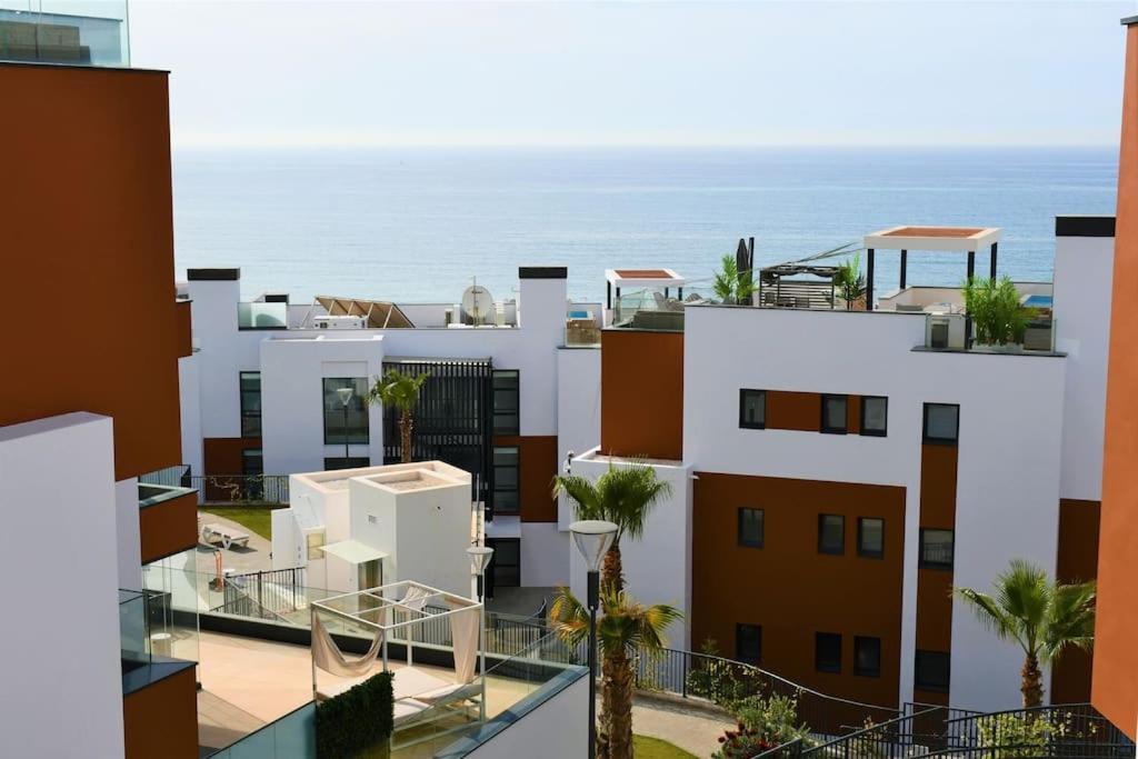 Casa Kerr - Luxury Apt - Sleeps 9 - Los Boliches Apartment