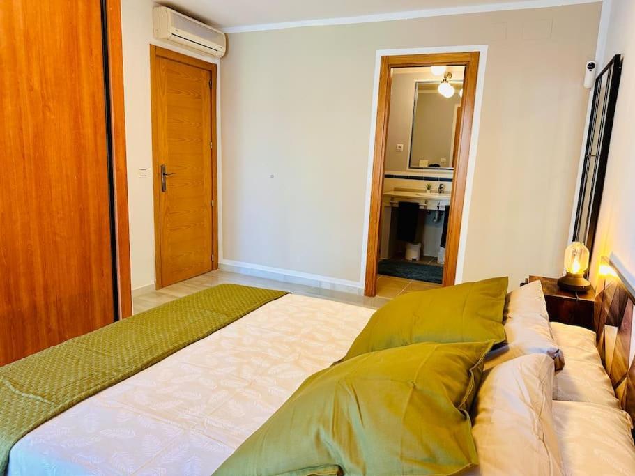 Encantador Vista Golf, Grande Terraza Apartment *