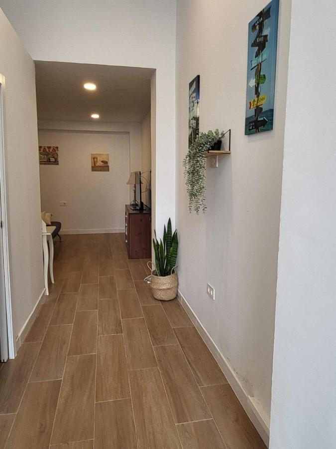 Las Navas Huelin Apartment