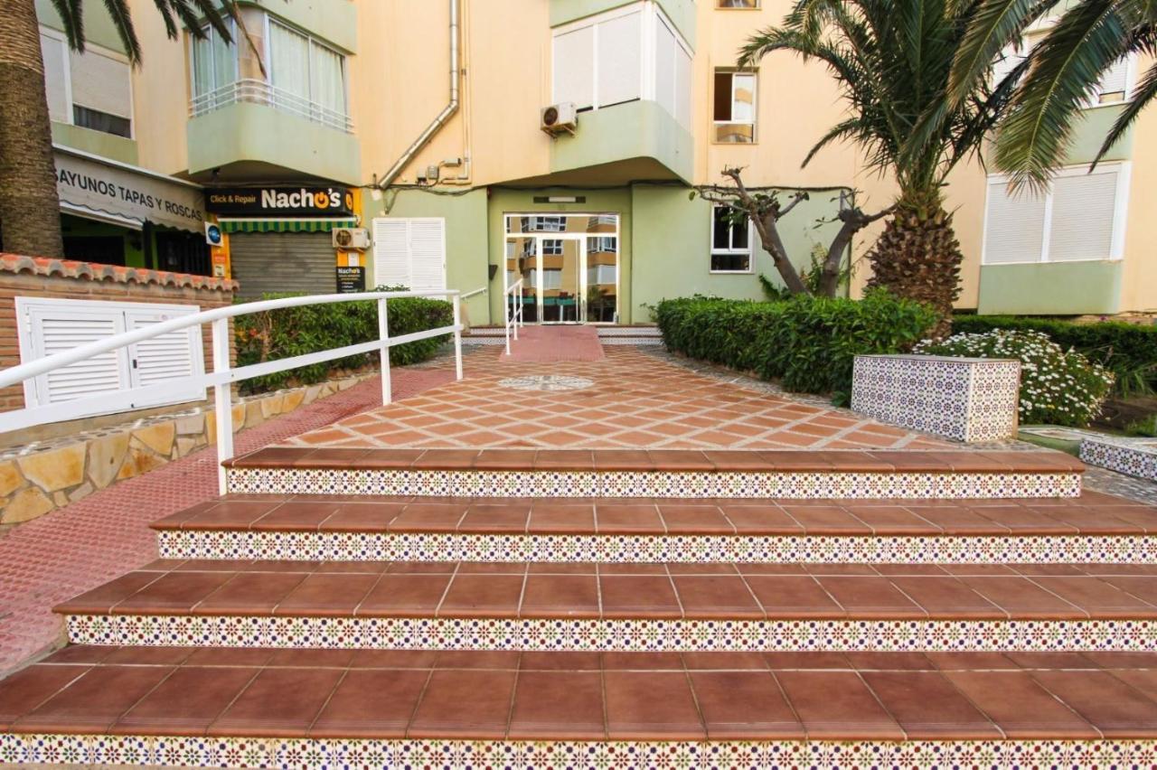 America En Torrox Costa Apartment *
