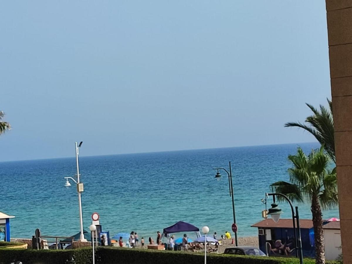 Apartment Casa Playa Guadalmar, Beautiful In Front Of The Sea, Wifi, Ac, Smart Tv, Private Parking Málaga