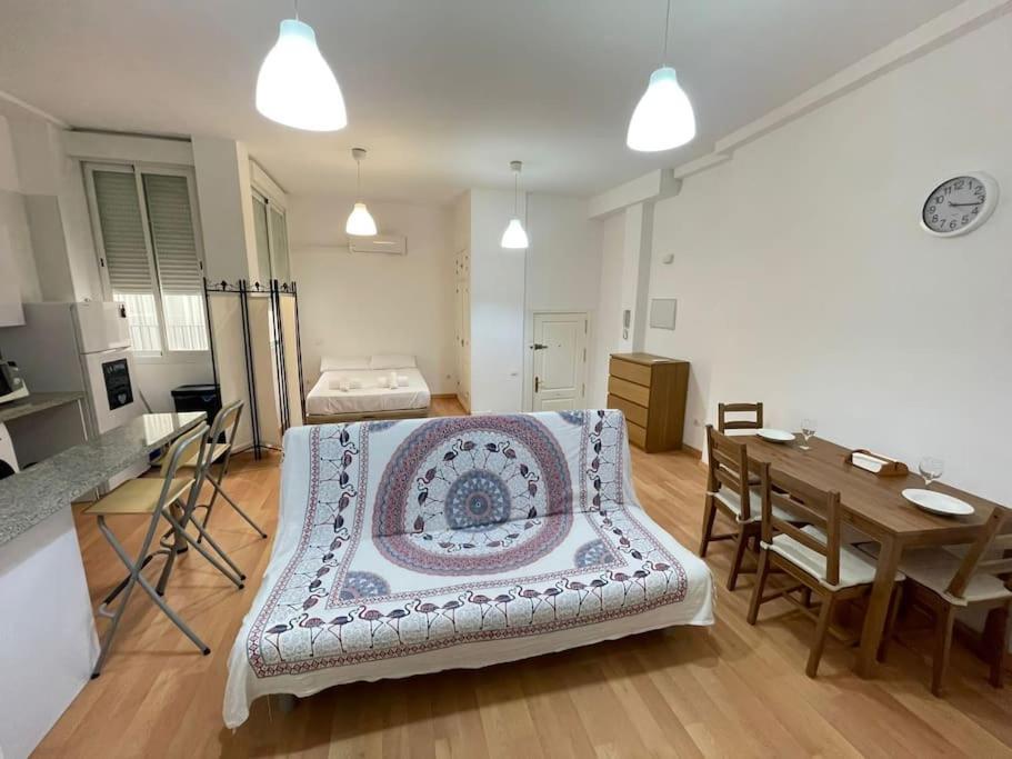 Flat In Atarazanas - Souv Apartment Malaga