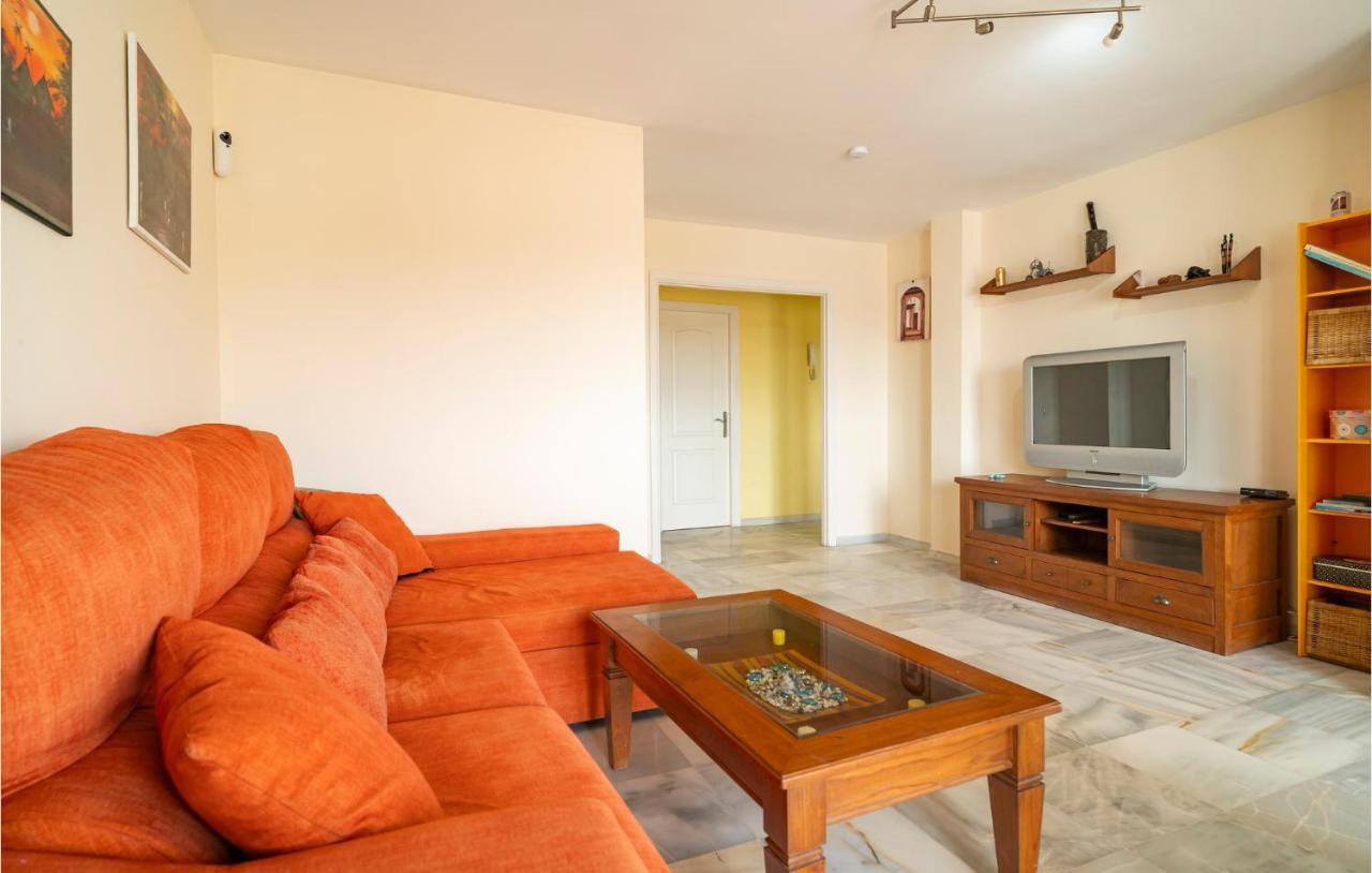 2 Bedroom Gorgeous In Apartment Malaga