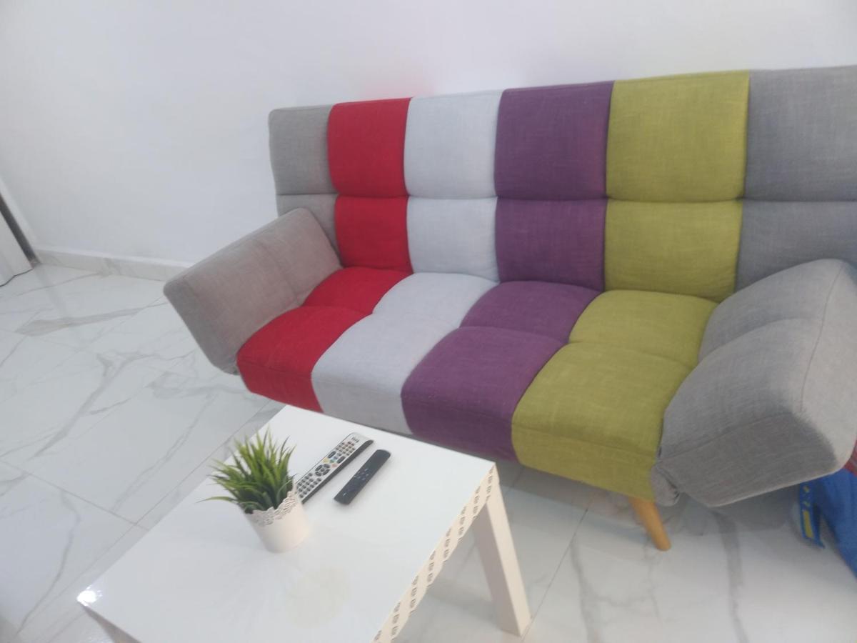 Precioso Moderno Cerca Del Carrefour Rosaleda Appartement