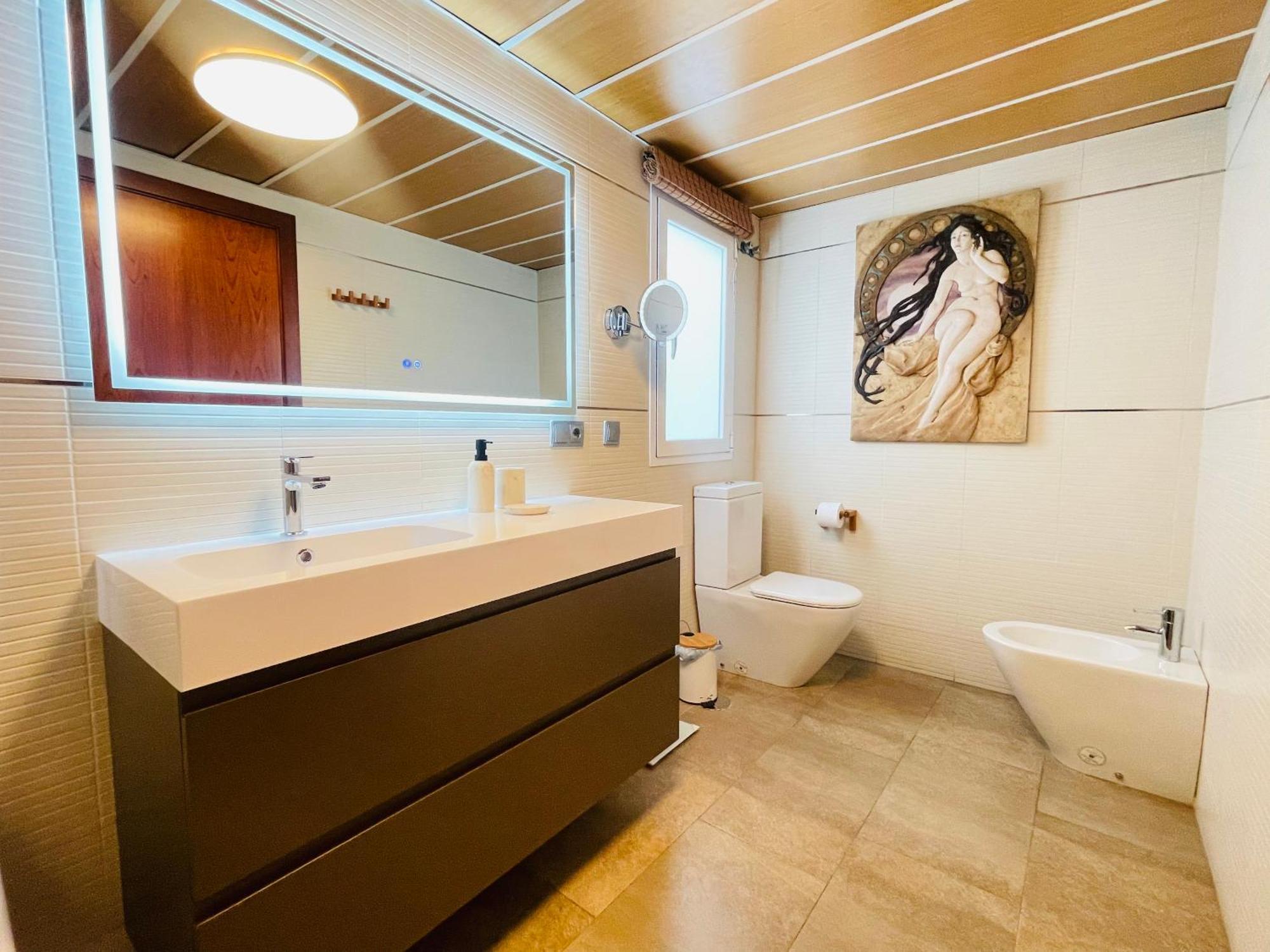 Apartment Atico En Plaza De La Constitucion 3 Bedrooms Malaga