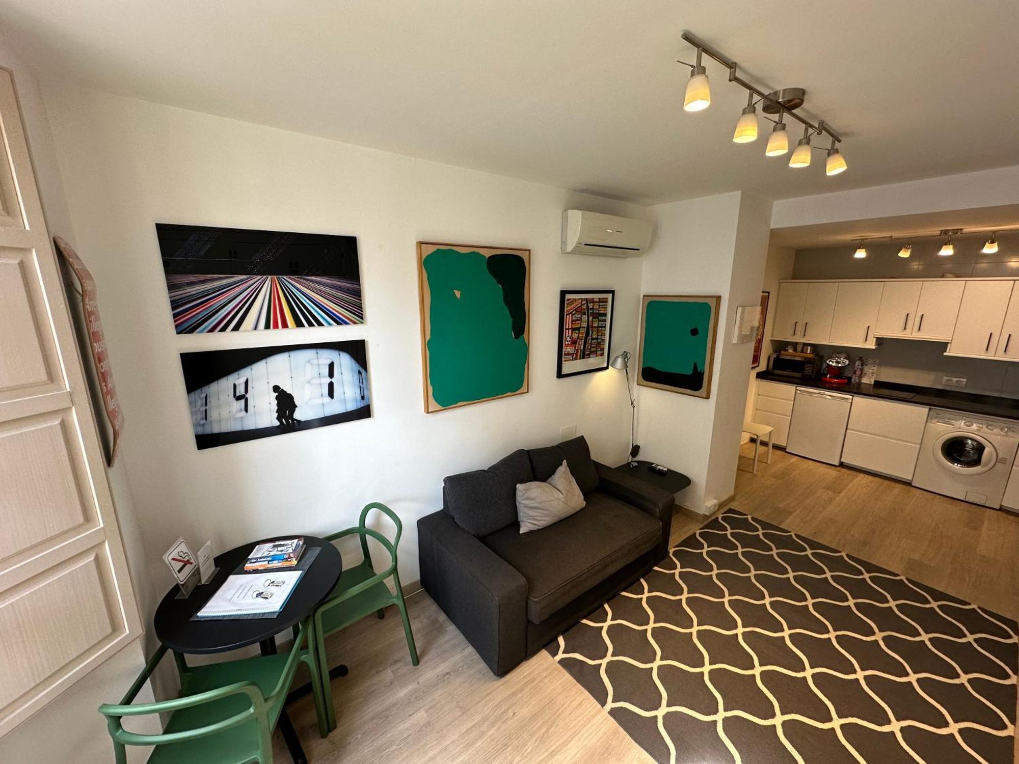 Apartment Arts Soho -