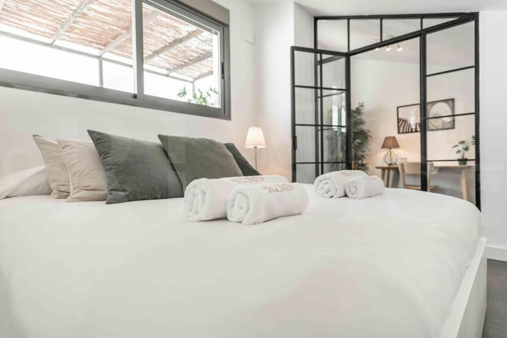 Bright Spacious Duplex With Terrace By Rems * Malaga