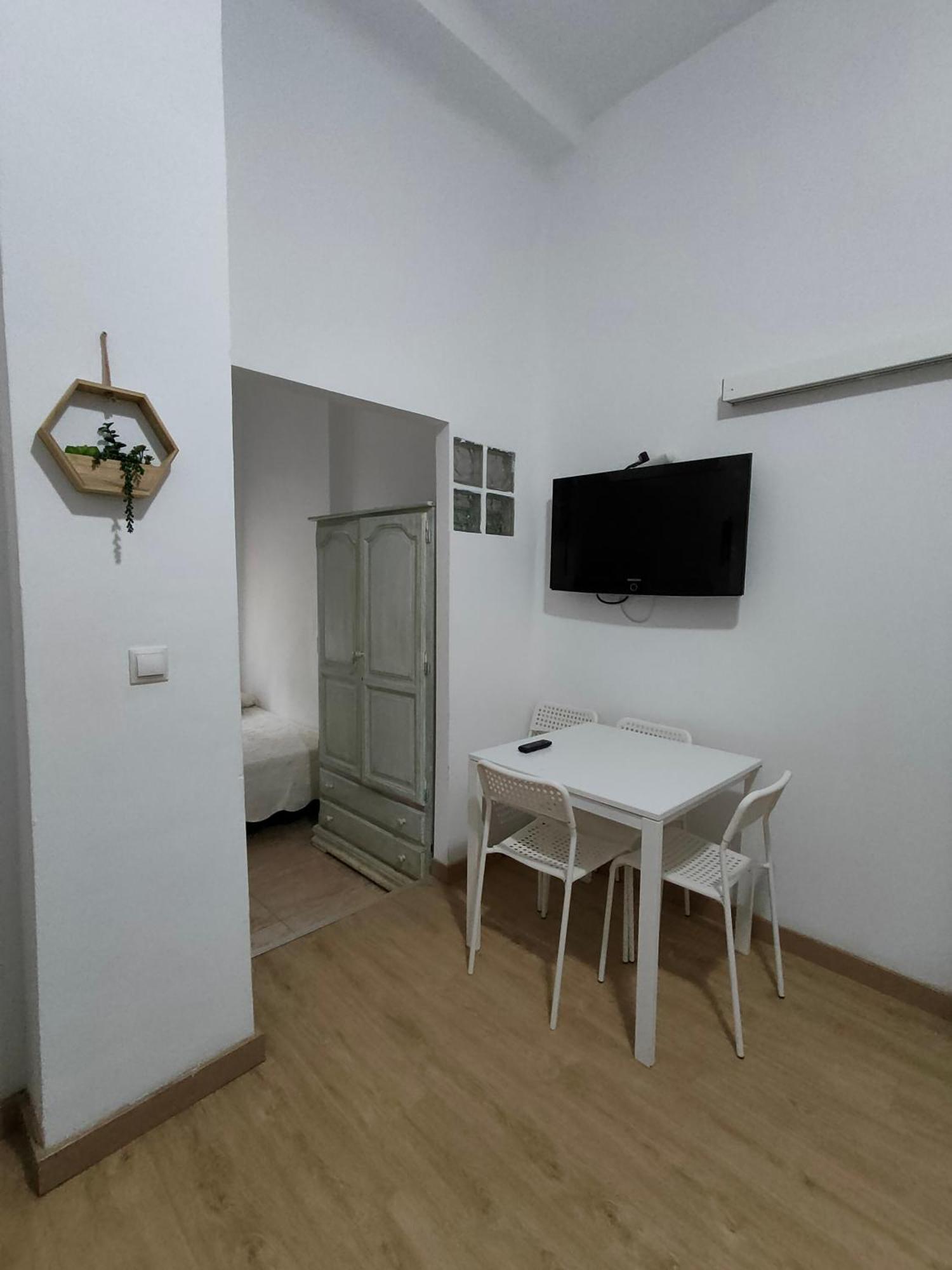 El Palo Estudio Apartment *