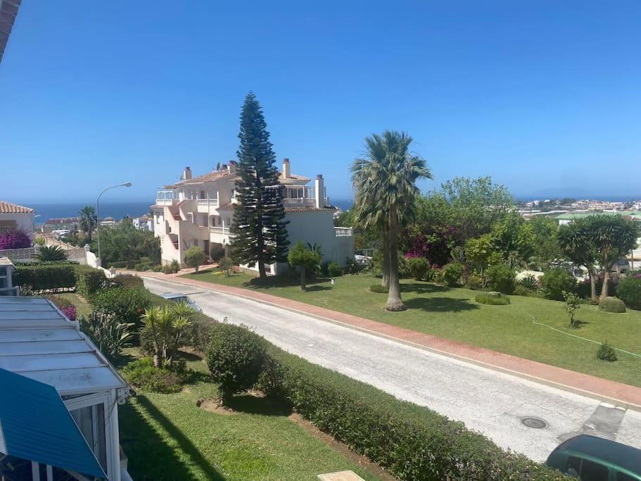 Paraiso En La Costa Andaluza. Malaga