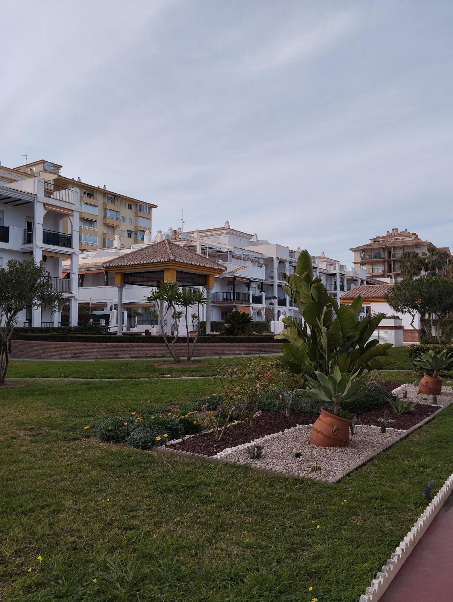 Amanecer Laguna Torrox Costa Apartment *