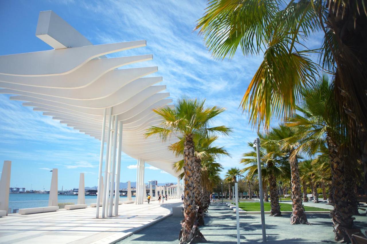 Perfect In Centre - Tcm * Malaga