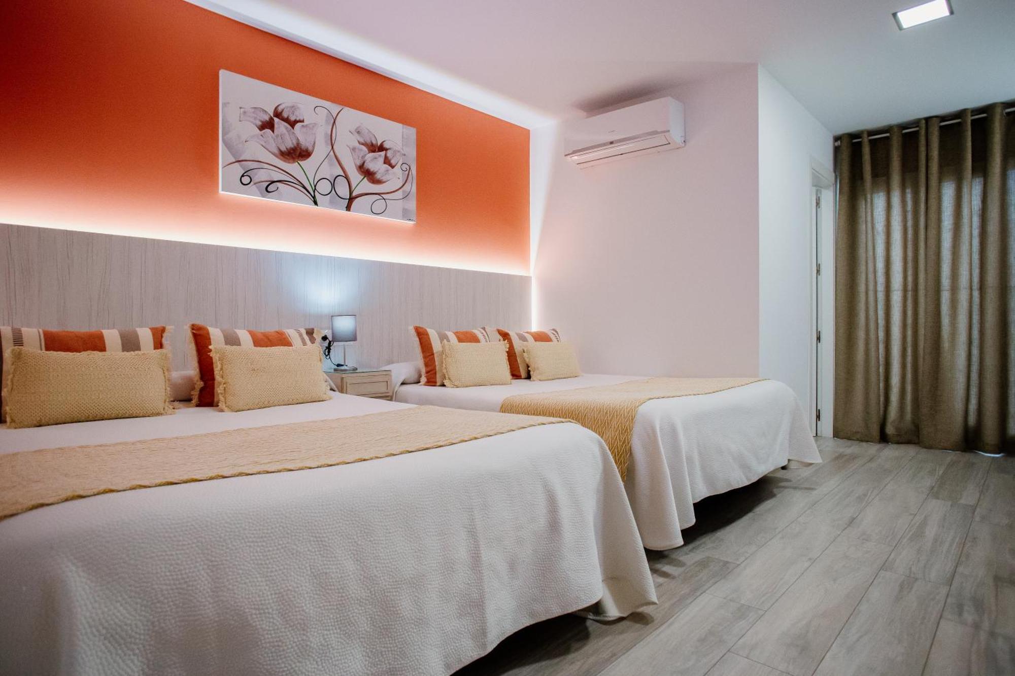Guest house Apartamentos Turisticos Mastil 16 P2 2*