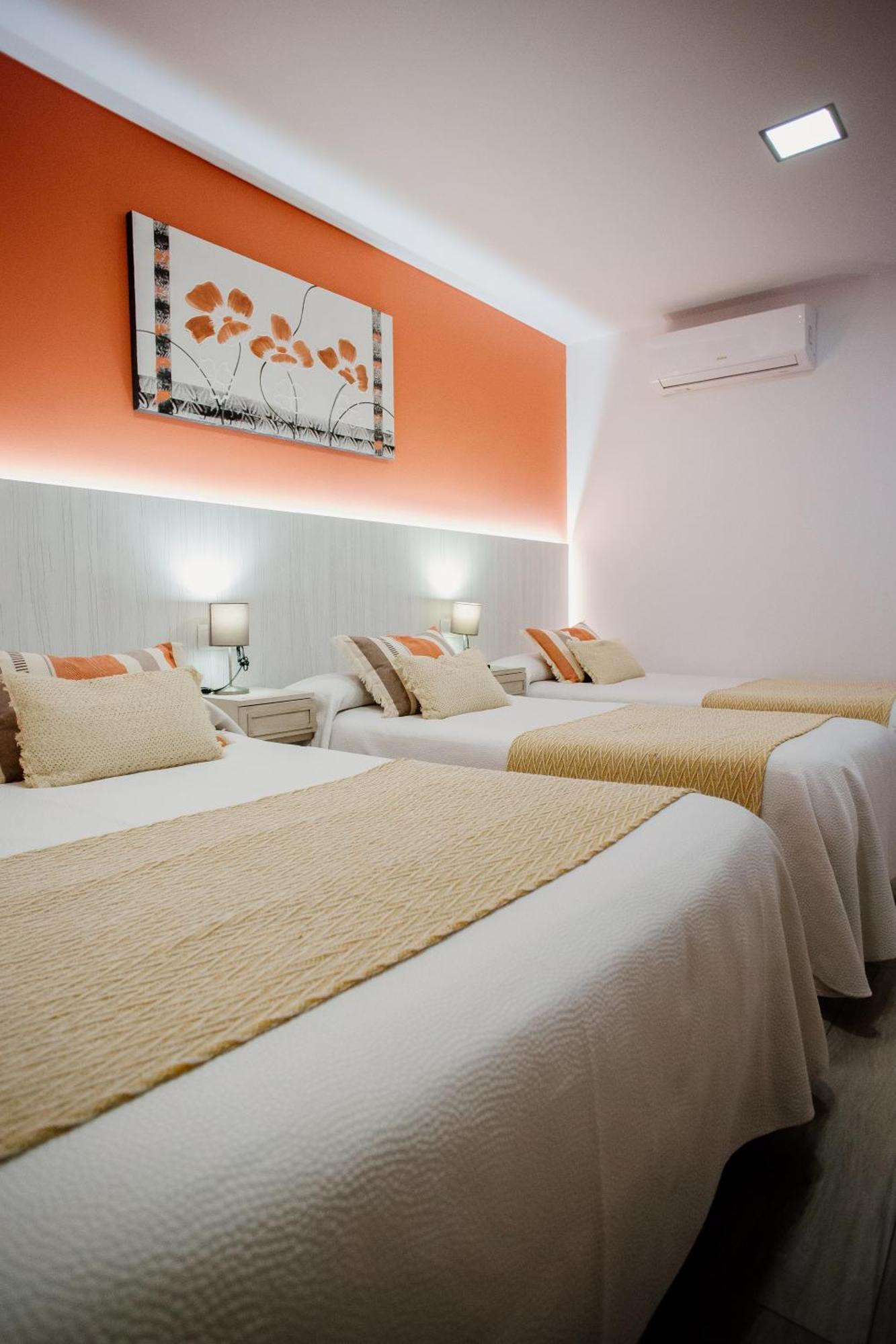 Apartamentos Turisticos Mastil 16 P2 Guest house