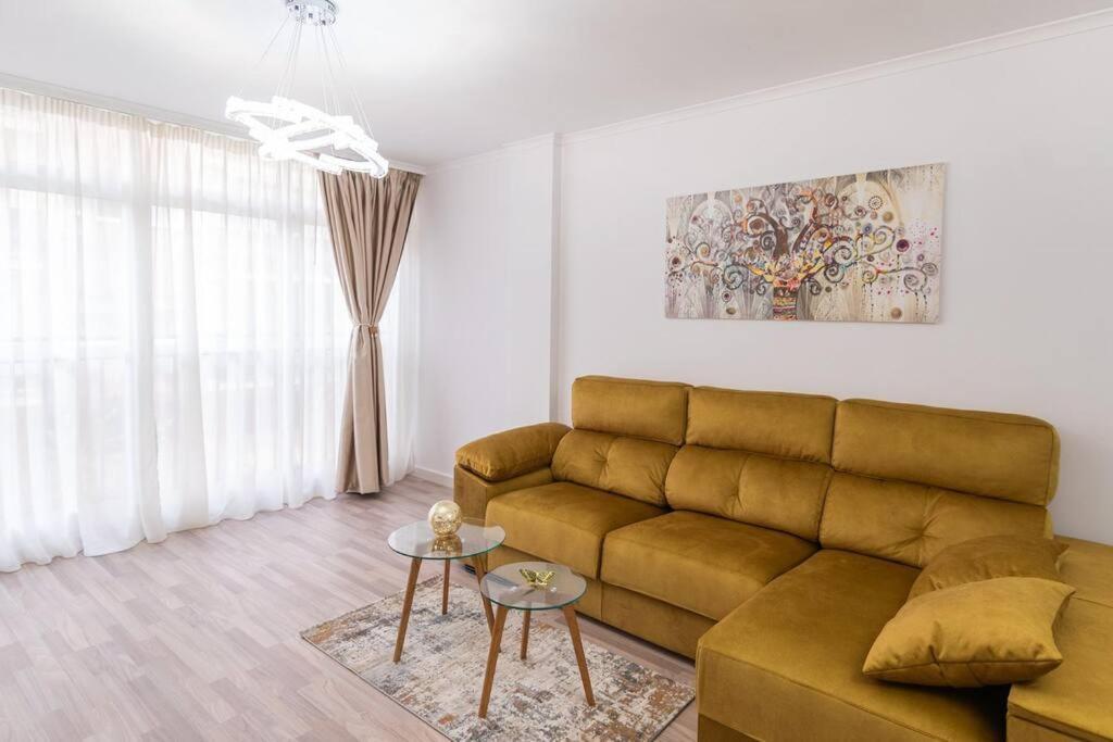 Appartement Near The Centre + Free Parking *