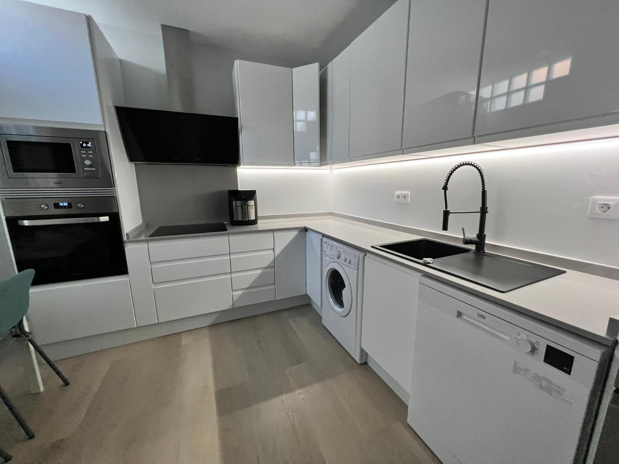 Modern Duplex Next To The Beach! * Malaga