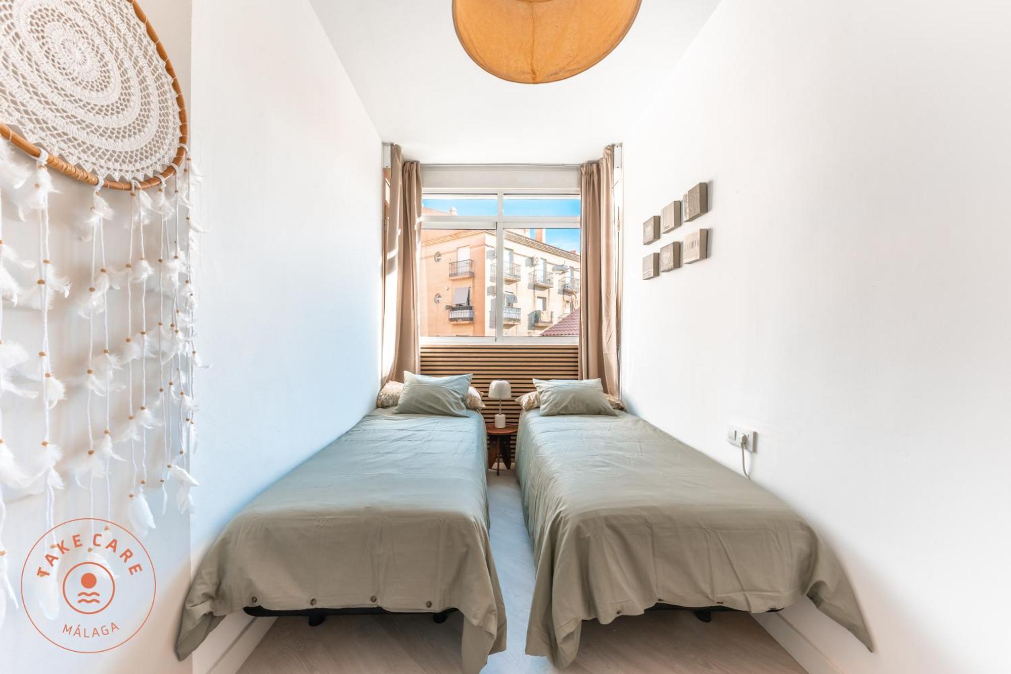 Perfect In Centre - Tcm Malaga