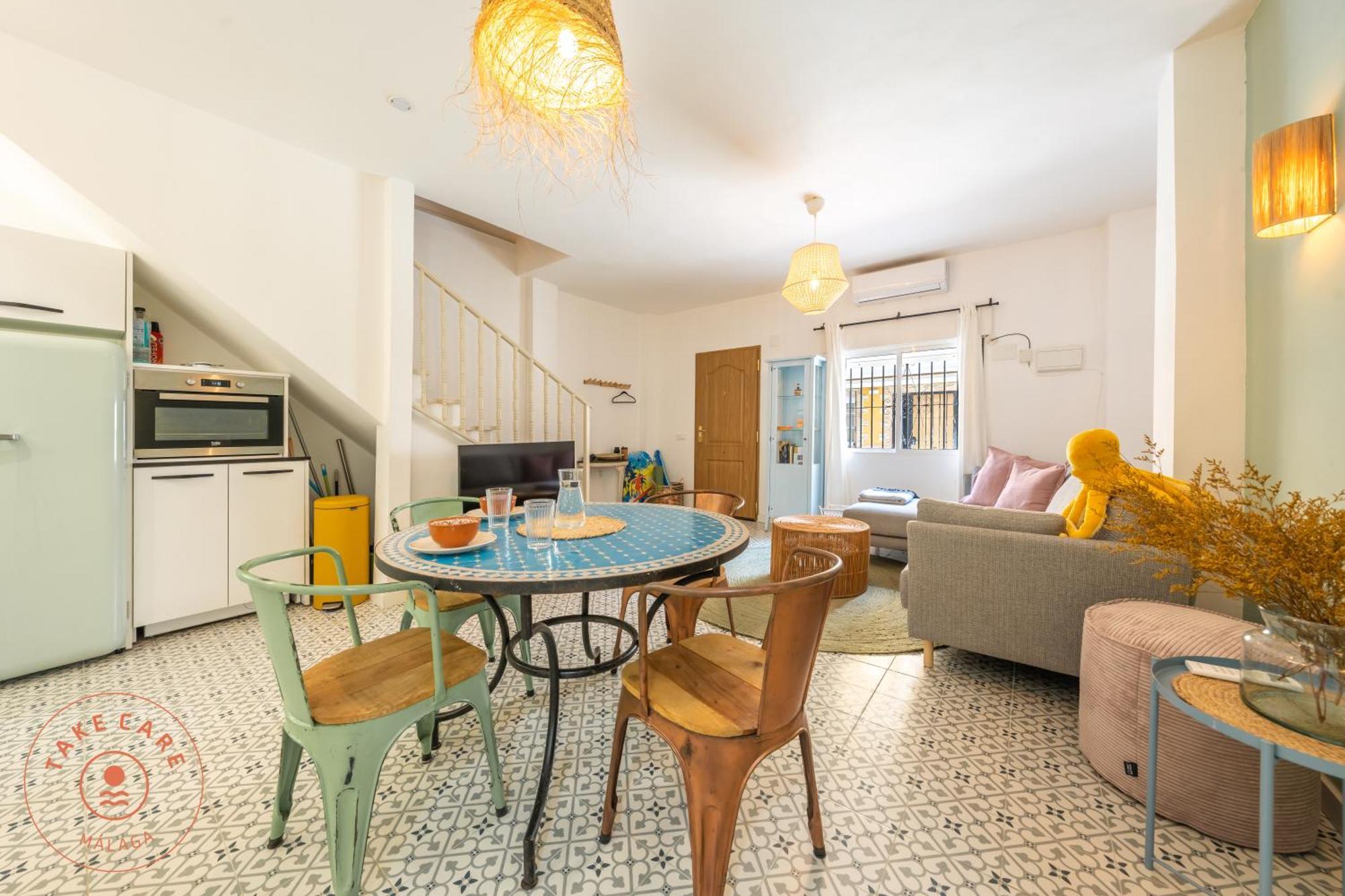 Colourful Fisher House Pulpito In El Palo! - Tcm