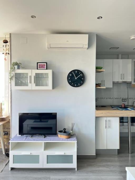 Espectacular Junto Al Mar, Con Piscina En Apartamento