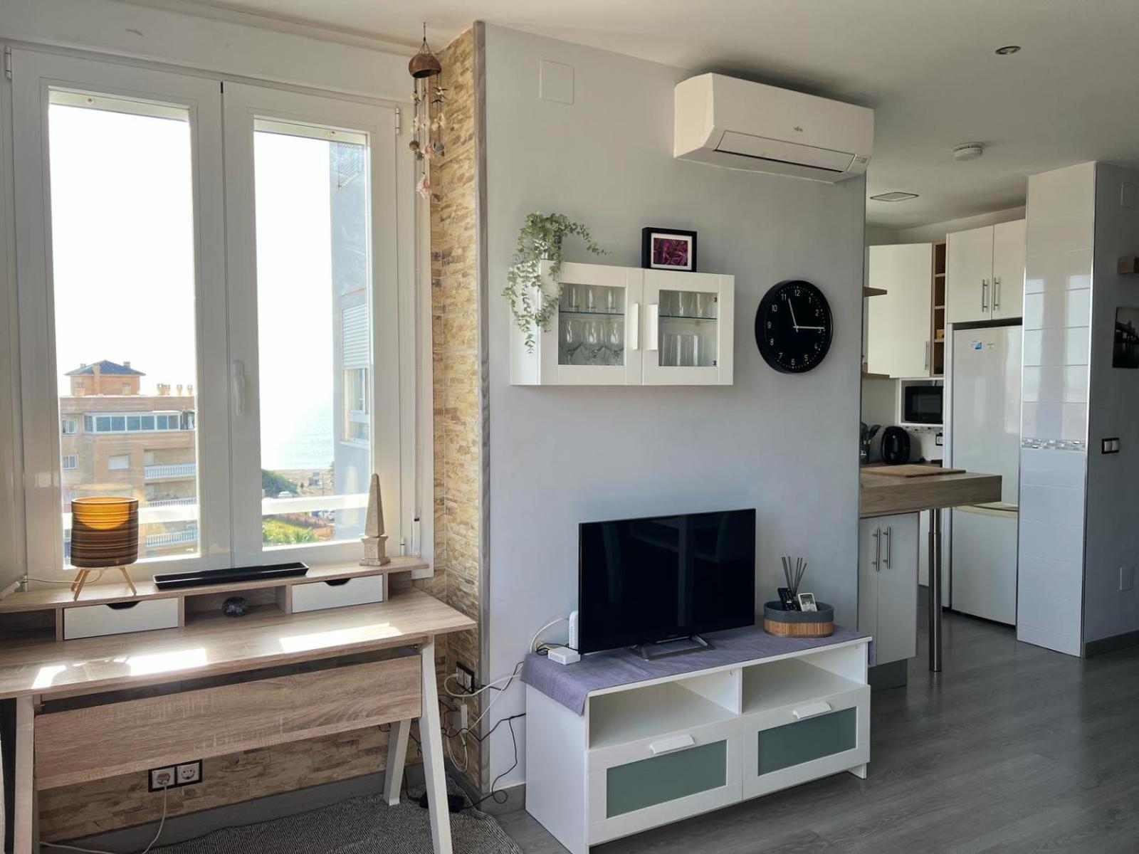 Espectacular Junto Al Mar, Con Piscina En Apartamento Málaga