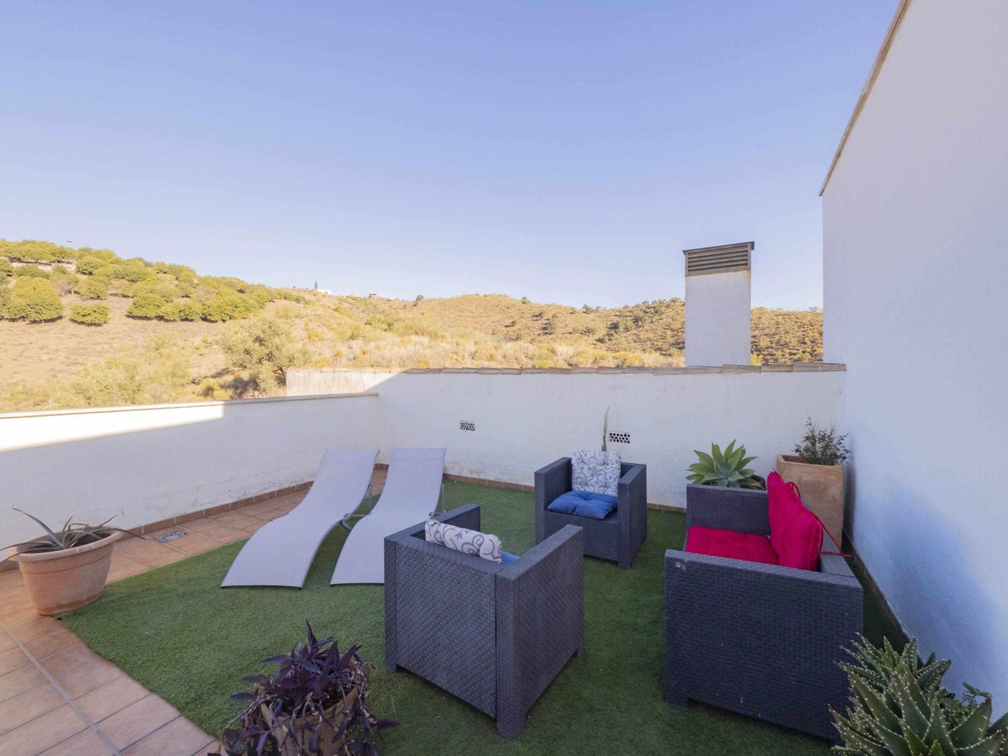 Apartamento Atico Con Vistas Al Mar Piscina Y Parking Málaga