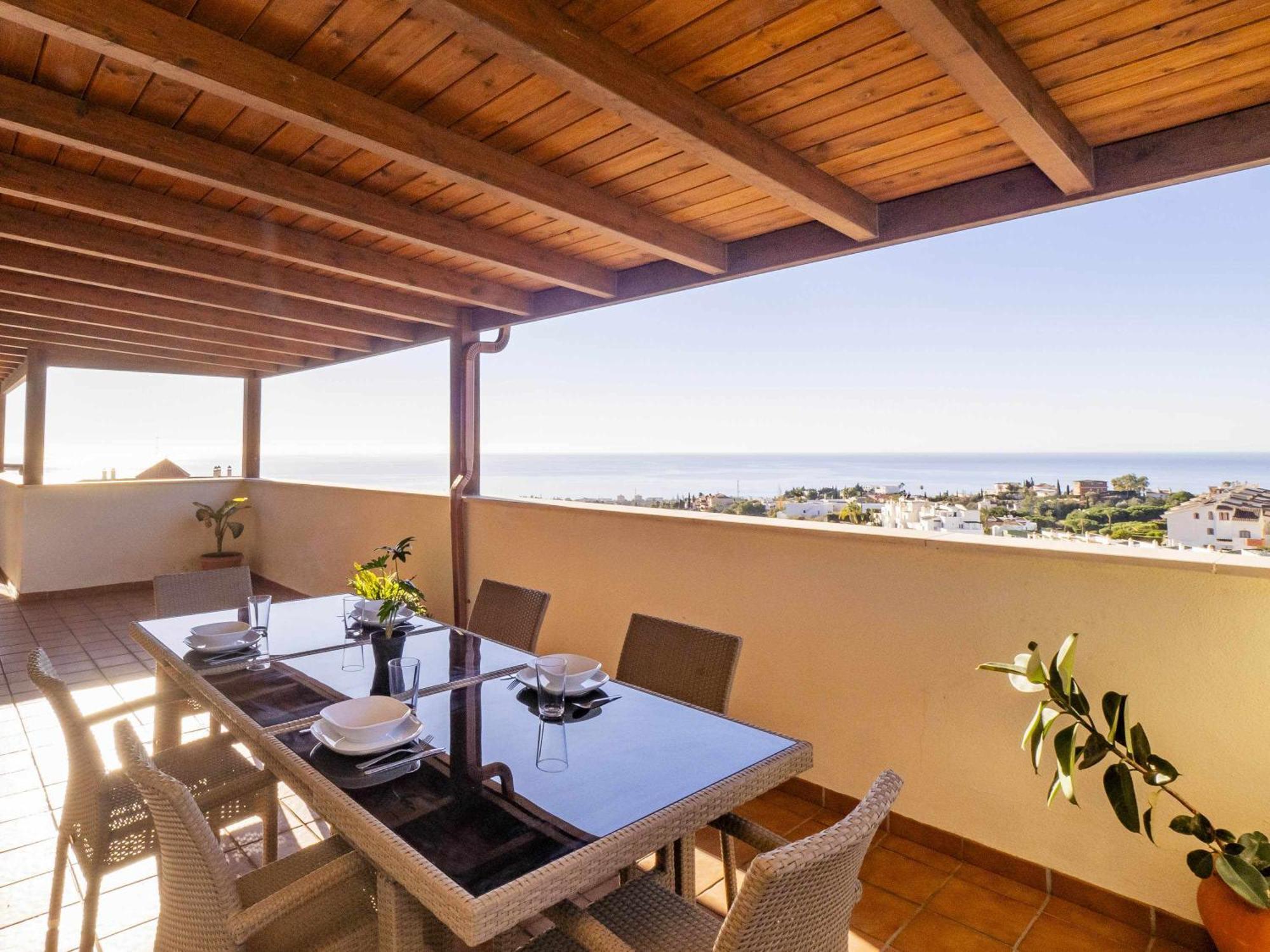 Atico Con Vistas Al Mar Piscina Y Parking Apartamento Málaga