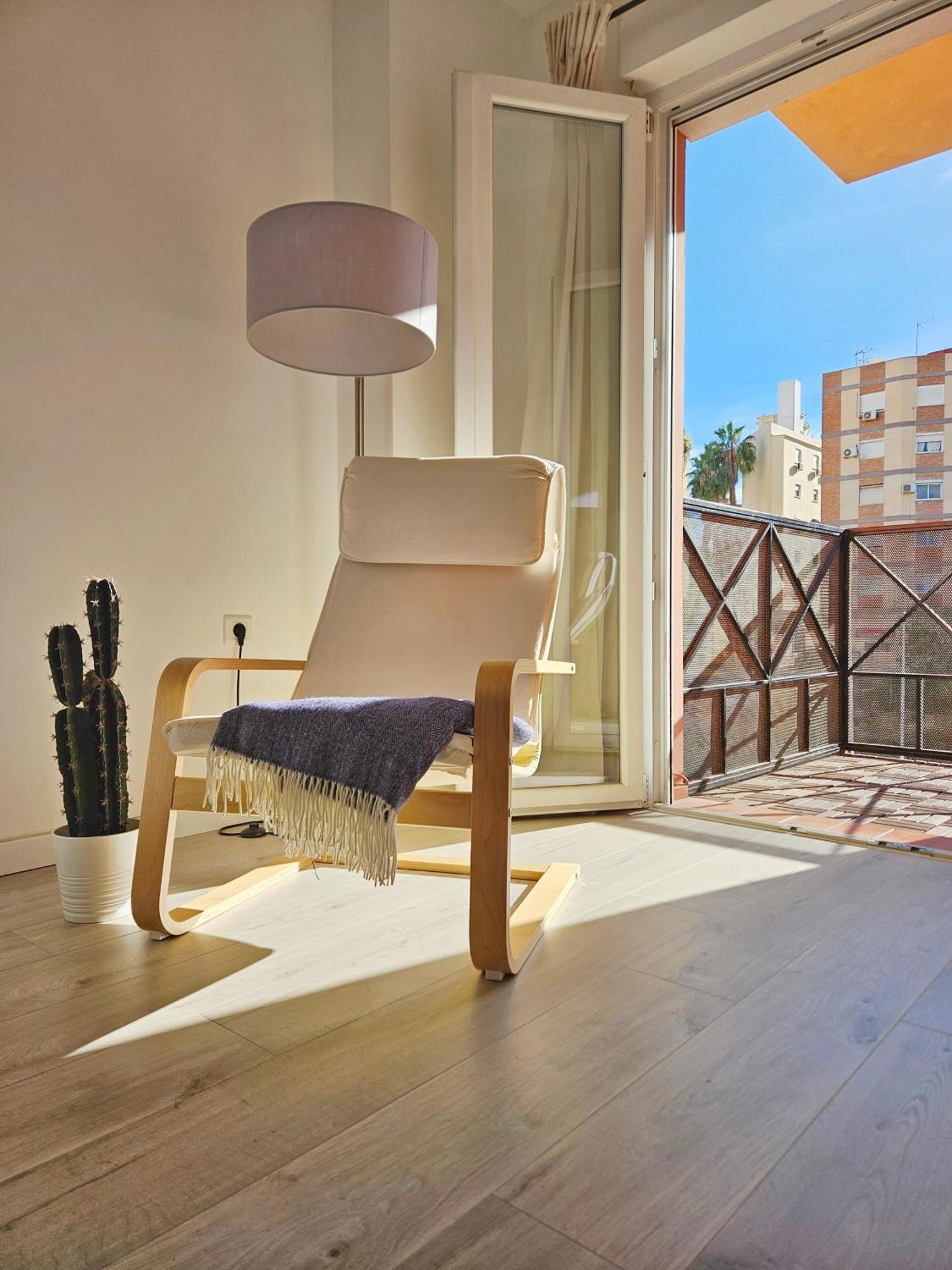 Apartamento Plaza Capuchinos * Málaga