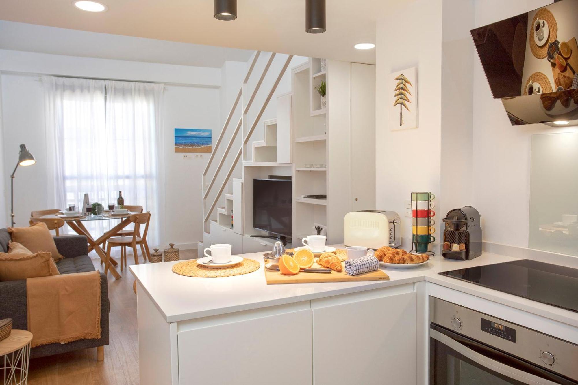 Apartamento Atico Duplex Teatro Cervantes By Rent Me *