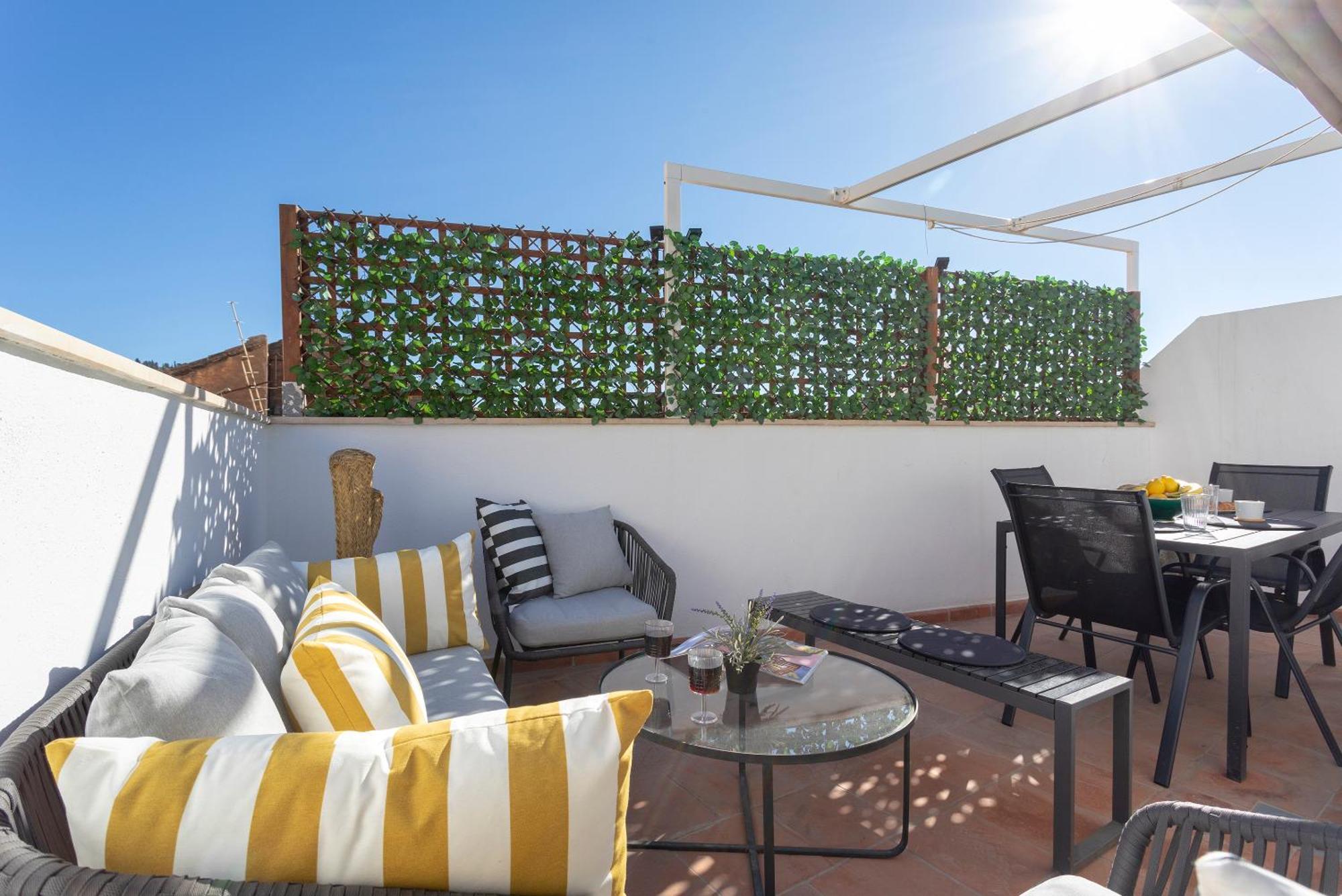 Atico Duplex Teatro Cervantes By Rent Me *