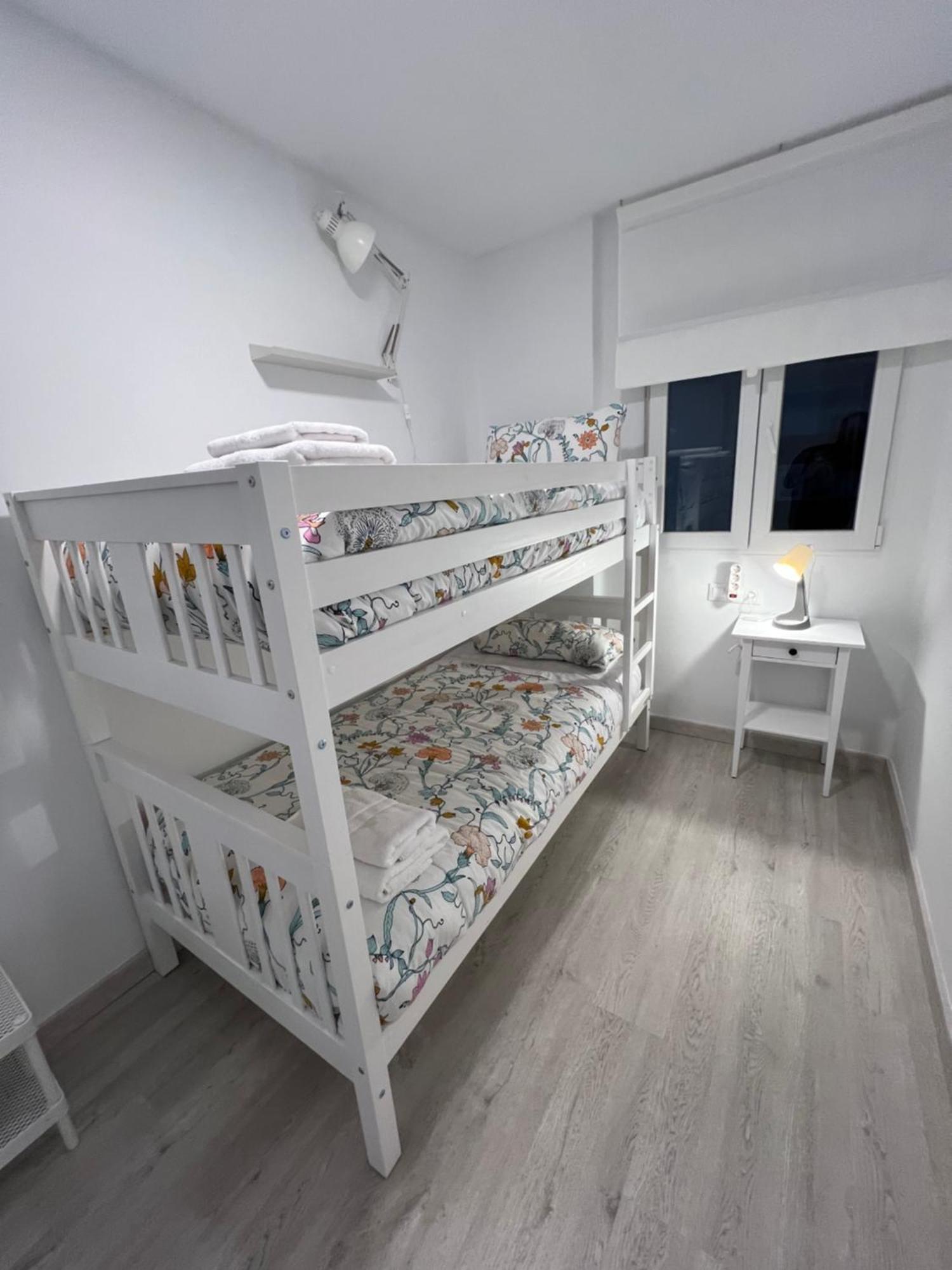 Nuestro Rincon Del Centro Historico Especial Grupos Terraza Parking Gratis 02 Apartment Malaga