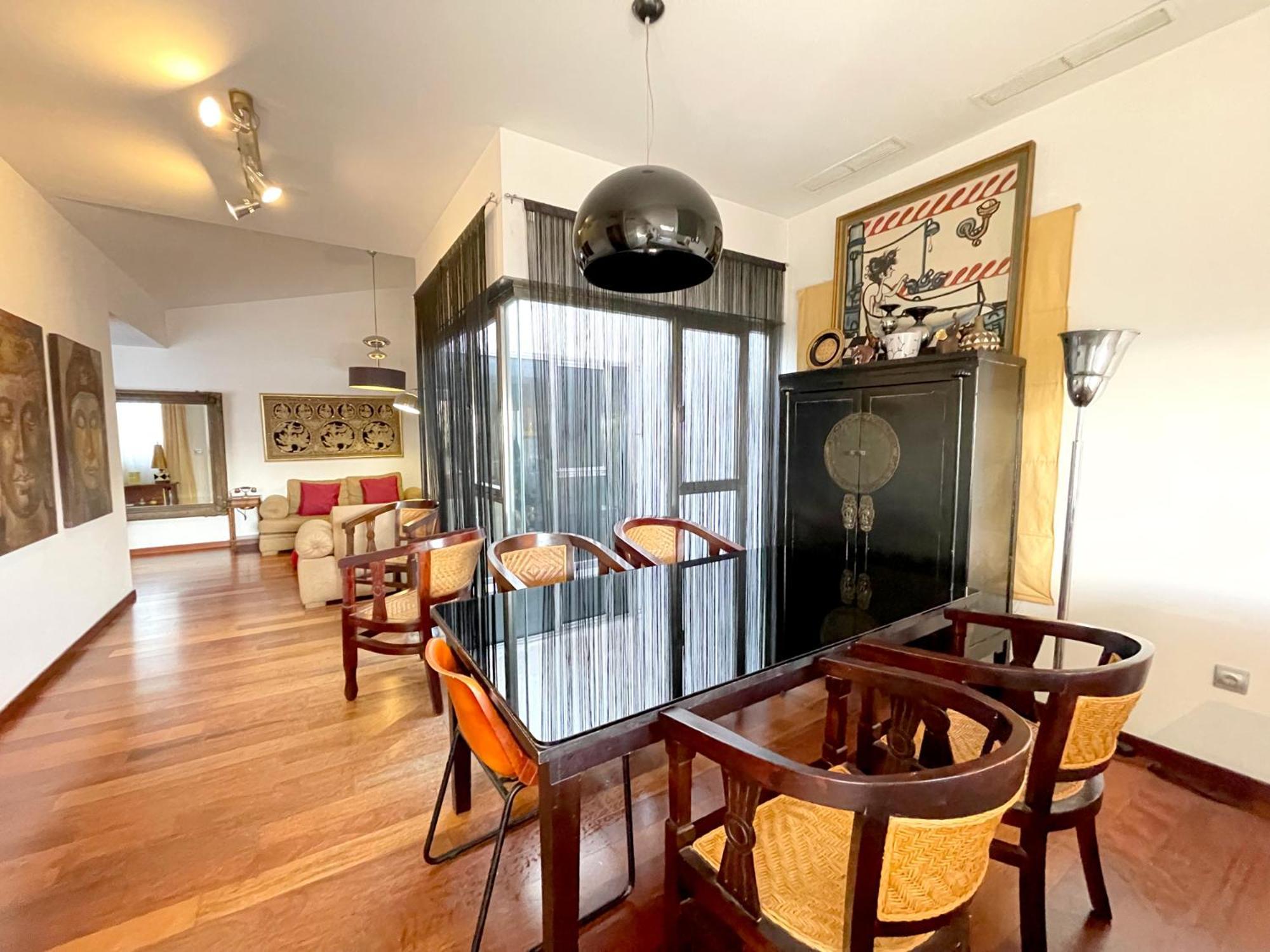 Atico En Plaza De La Constitucion 3 Bedrooms Malaga