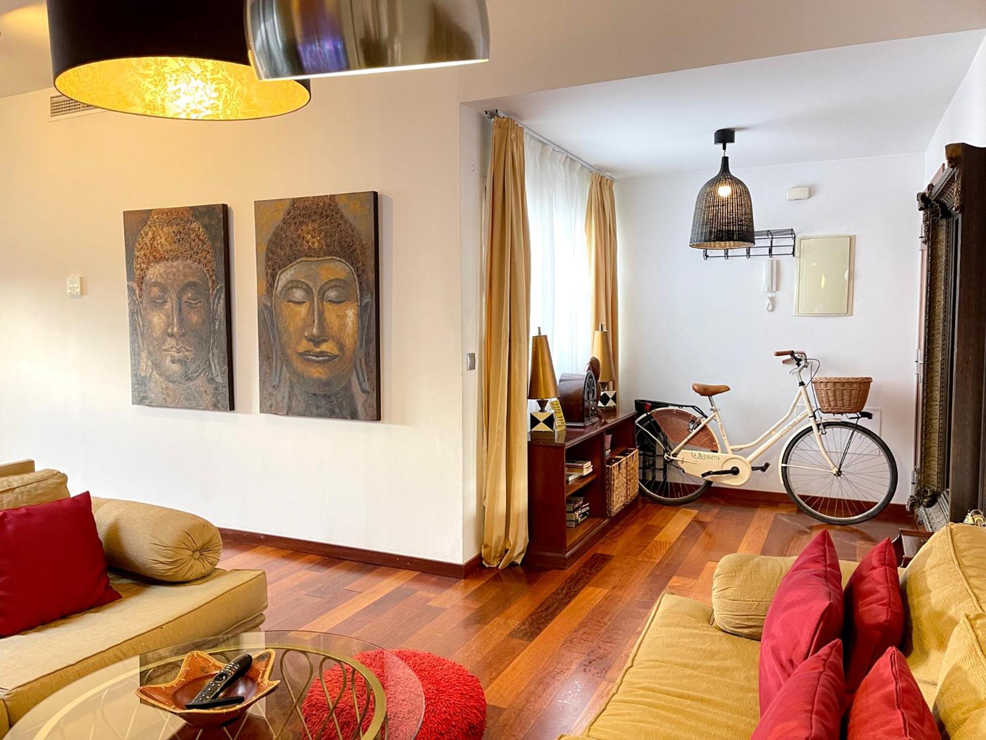 Atico En Plaza De La Constitucion 3 Bedrooms Apartment Malaga