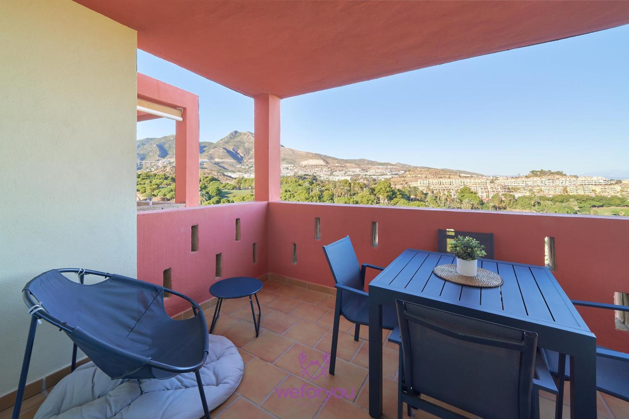 Weforyou Torrequebrada & Golf Apartment *