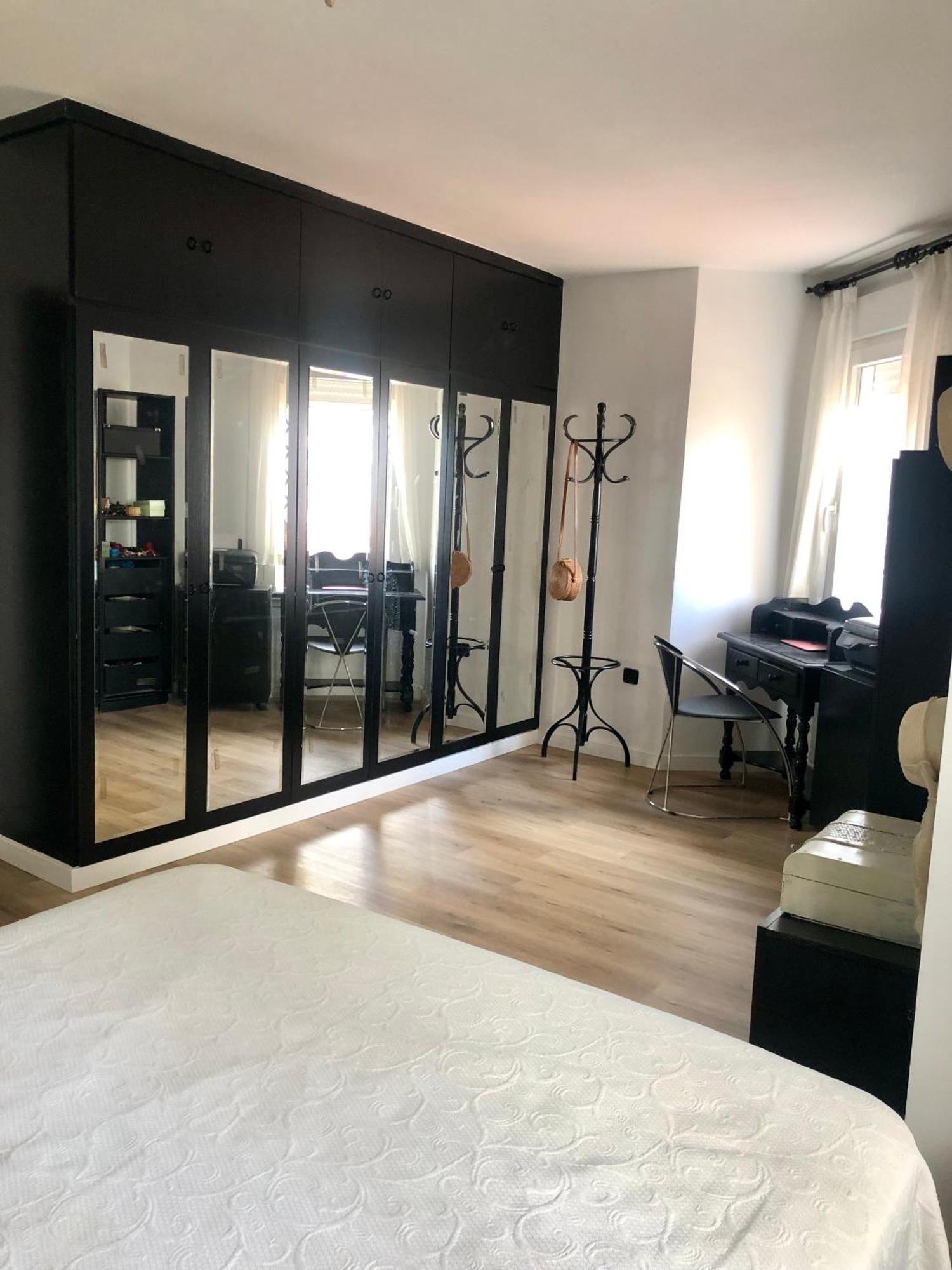 Con Smart Tv En Piso Compartido Con Bano Privado O Compartido Sol Privatunterkunft *