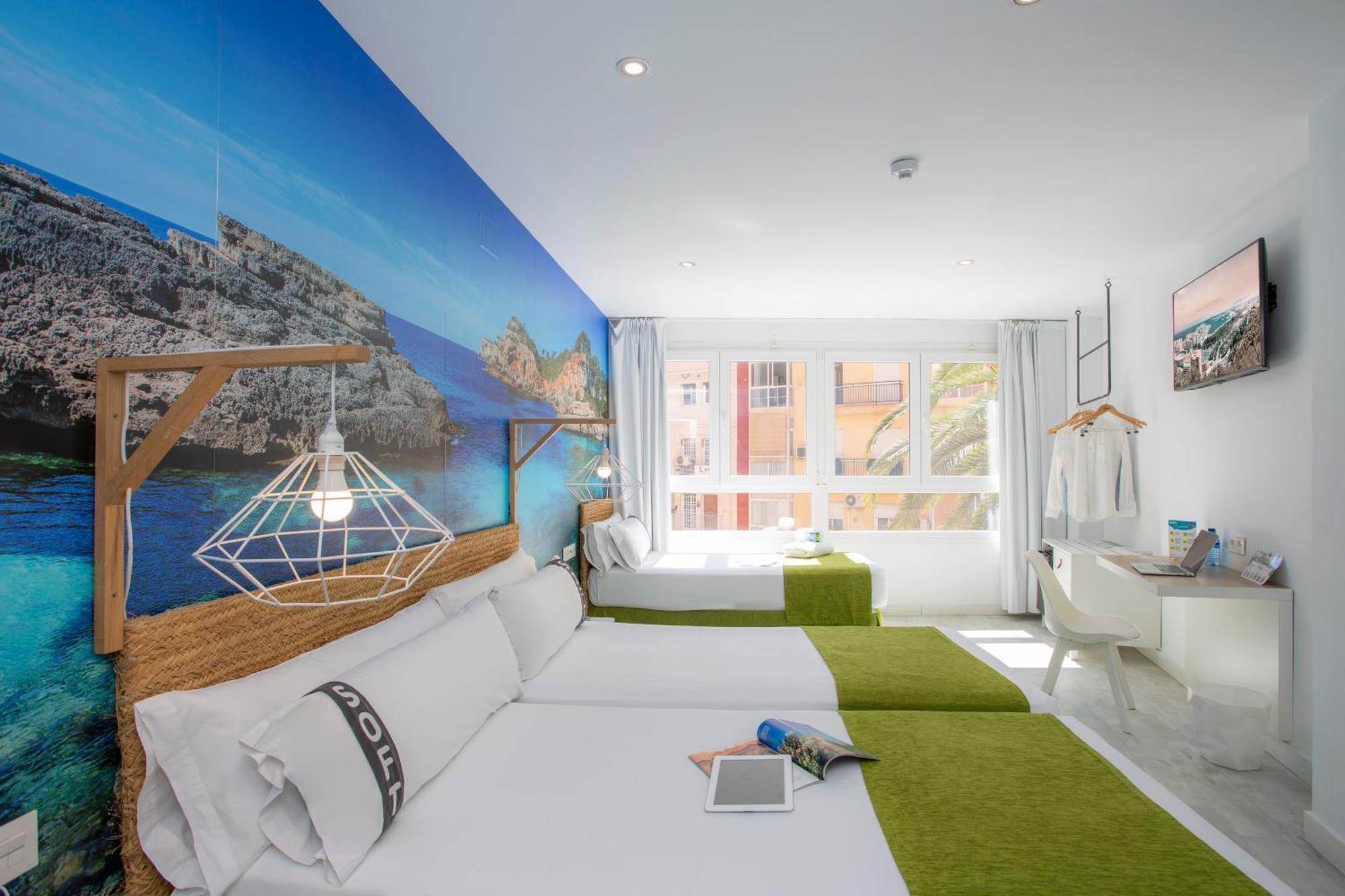 Casual Del Mar Malaga