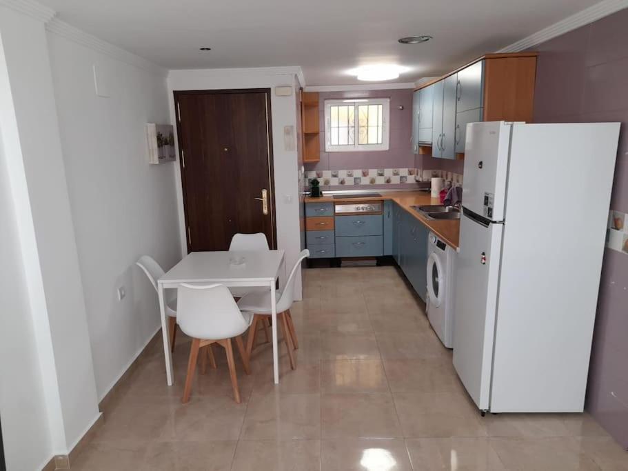 Garcia Noblejas - Apartamento En * Malaga