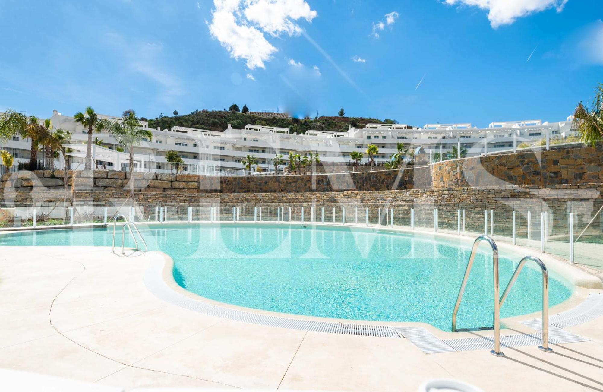 With Parking, Gym & Terrace By Rems Appartement *