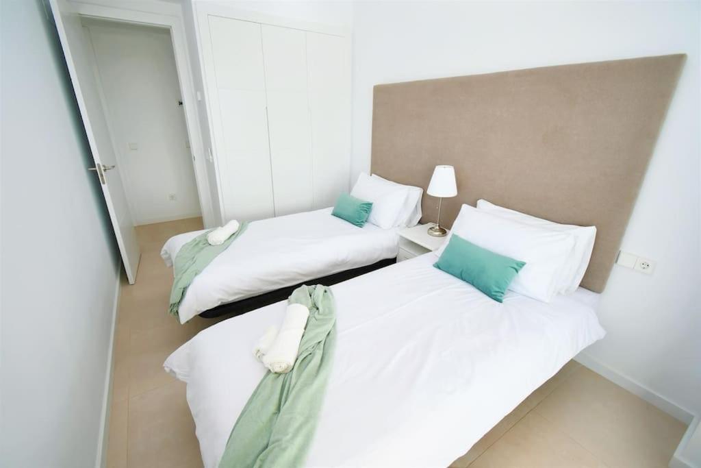 Apartment Casa Kerr - Luxury Apt - Sleeps 9 - Los Boliches Malaga