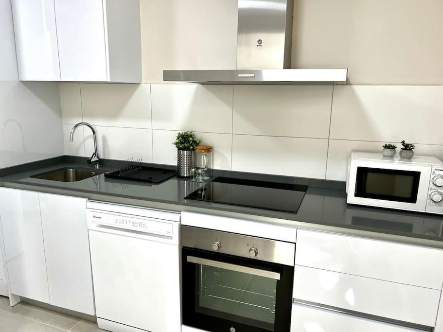 Appartement Teatinos Premium Nuevo Con Piscina
