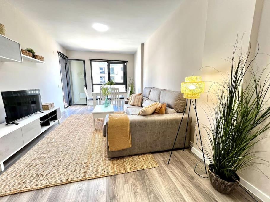Appartement Teatinos Premium Nuevo Con Piscina