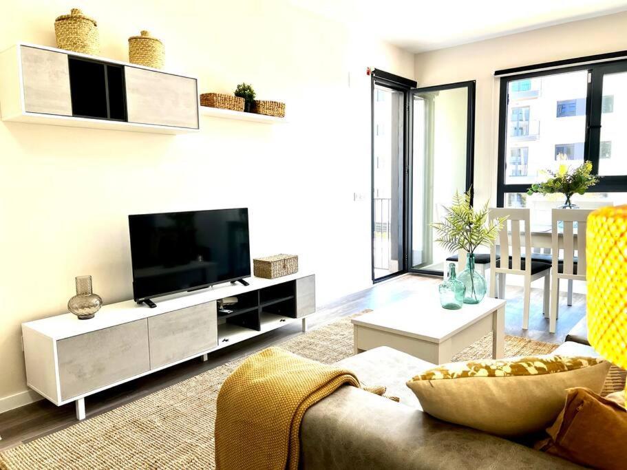 Appartement Teatinos Premium Nuevo Con Piscina Málaga