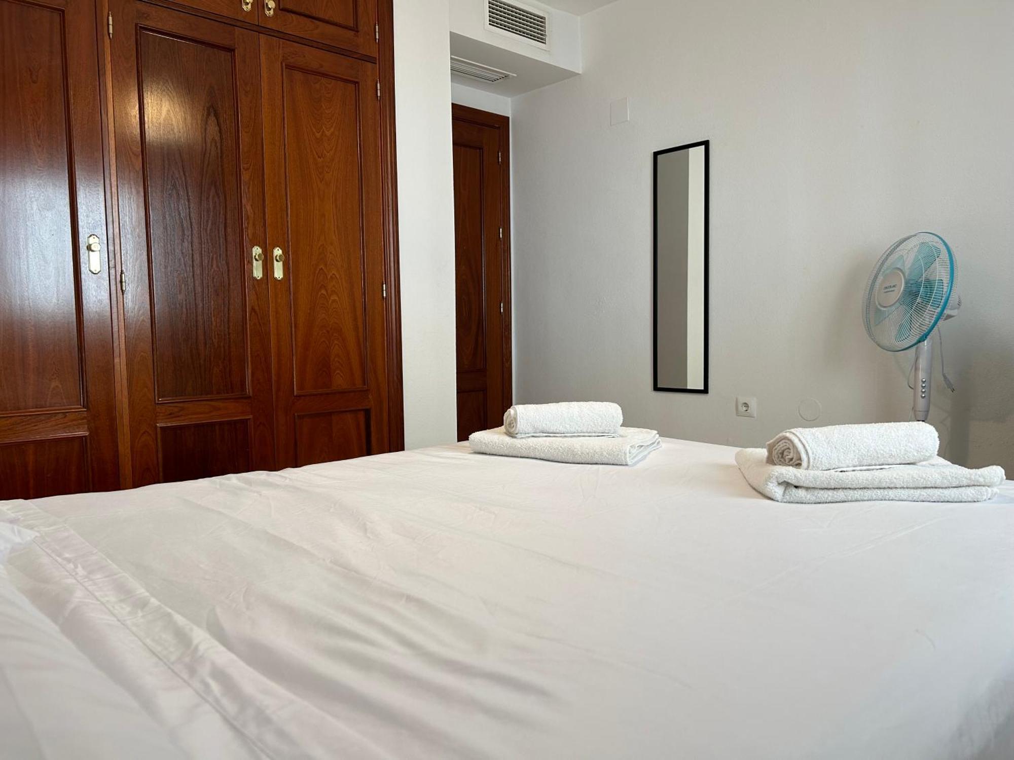 Garden Teatinos, Con Piscina Y Ac Apartment Malaga