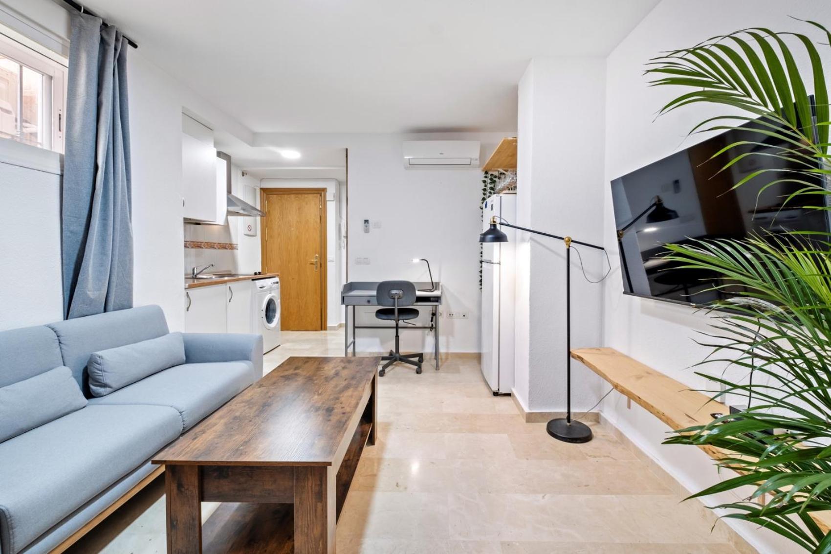 Modern And Comfortable Apartment *