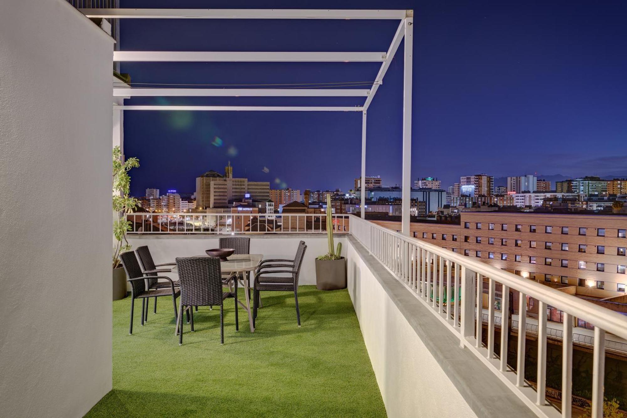 Penthouse Tribuna Center By Seric, Semana Santa Desde Tu Balcon