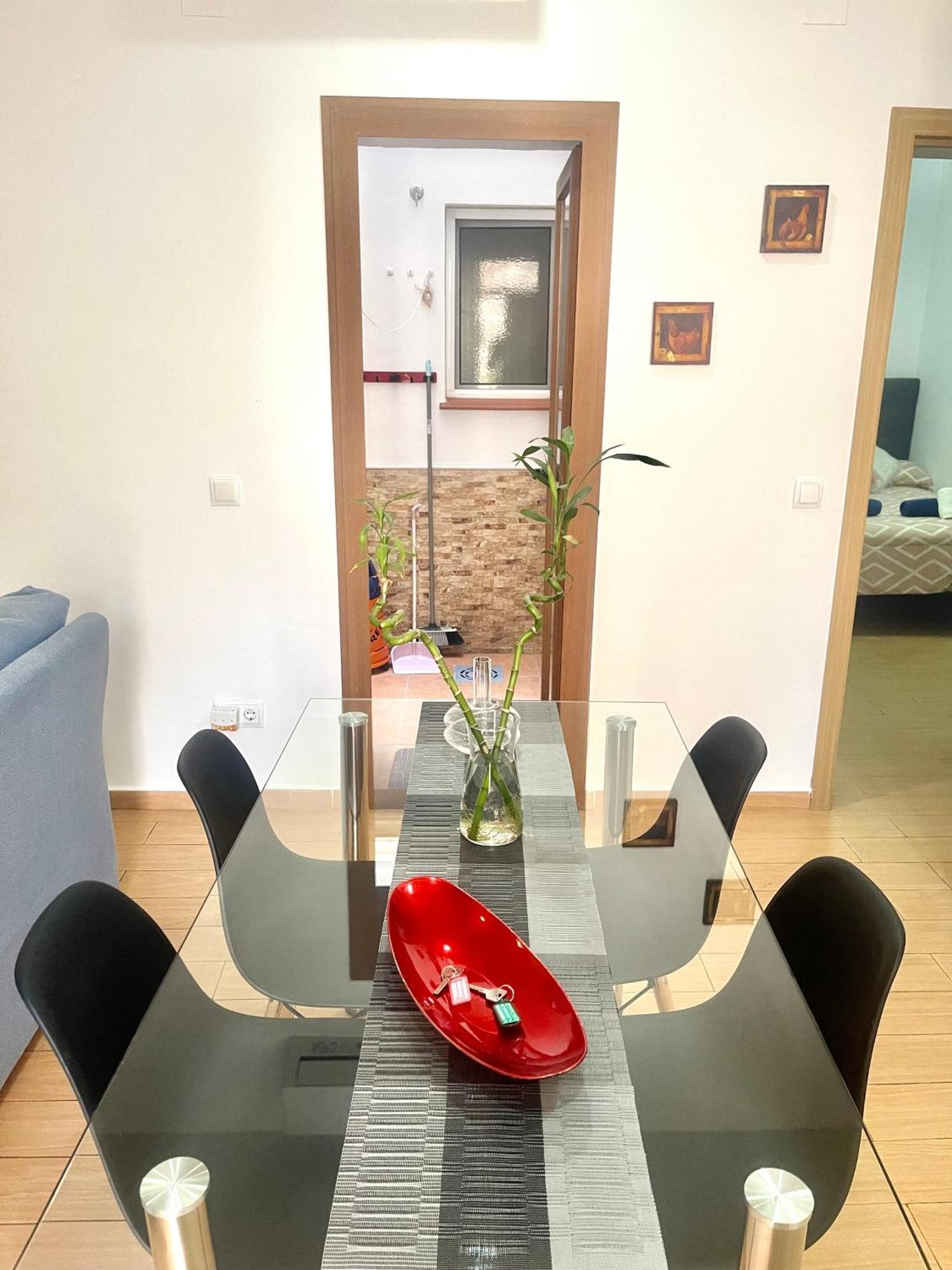 Casita Andaluza Centro Con Parking Sujeto A Disponibilidad *