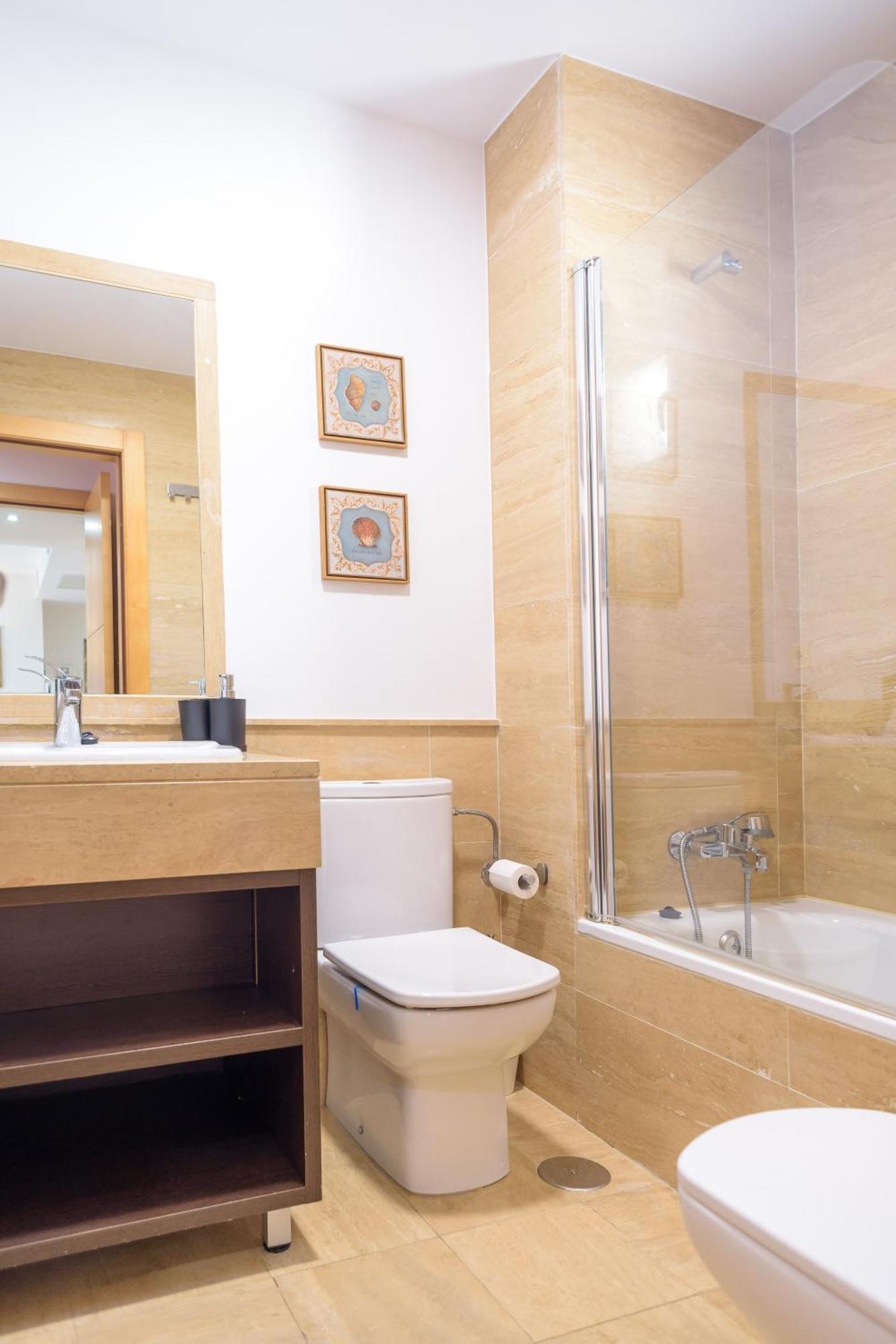 Atico Con Terraza Y Vistas, Parking Gratuito * Málaga