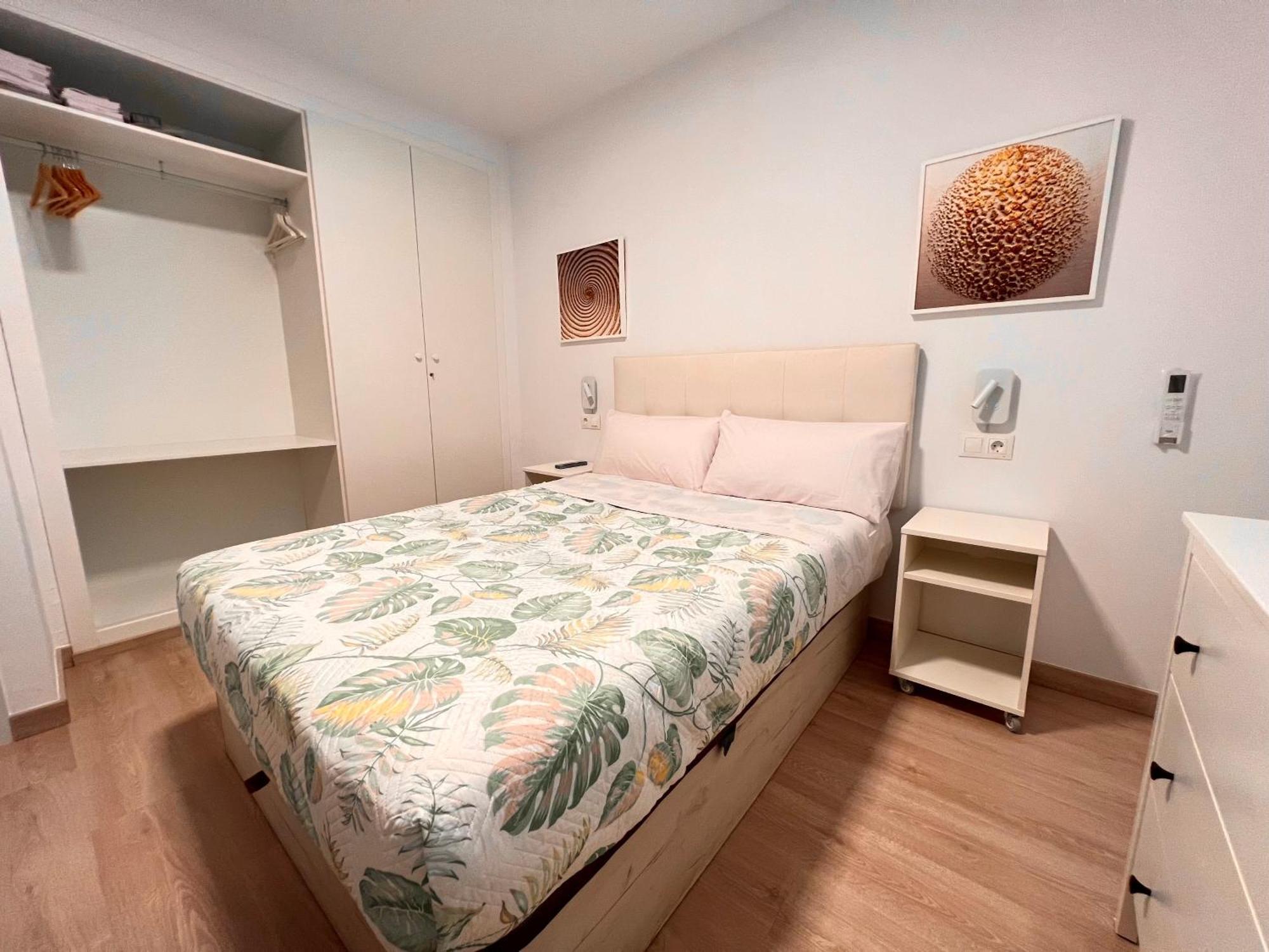 Gran Ritz Grupos Y Familias Terraza Y Parking Doble Apartment Malaga
