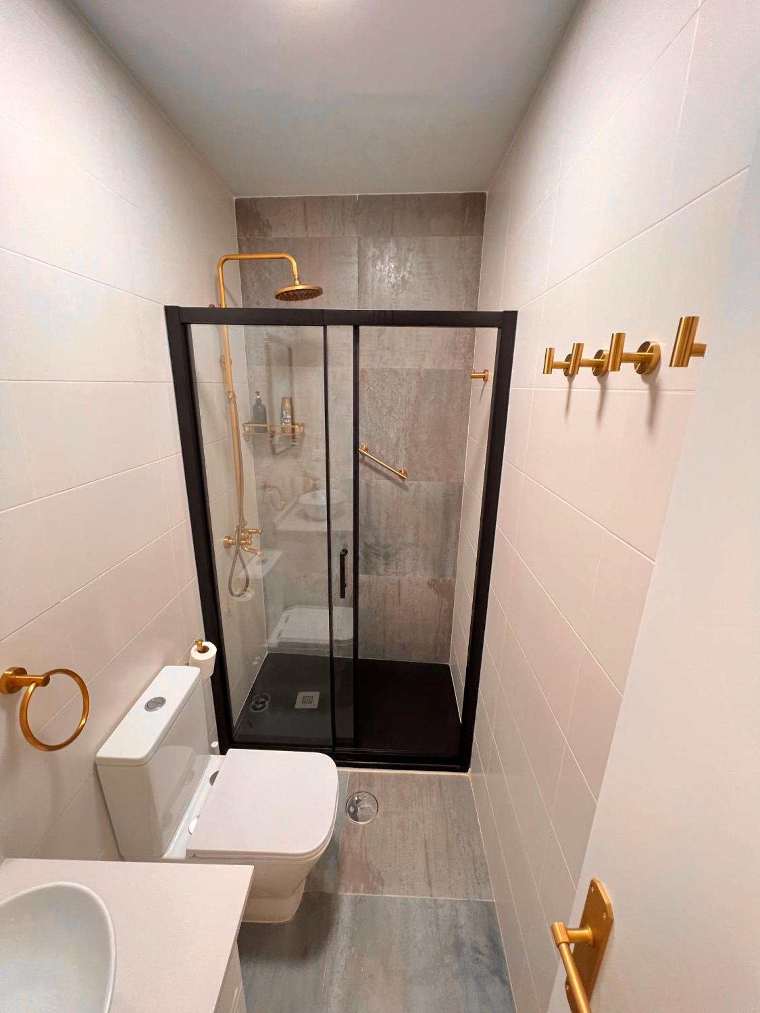 Apartment Gran Ritz Grupos Y Familias Terraza Y Parking Doble Malaga
