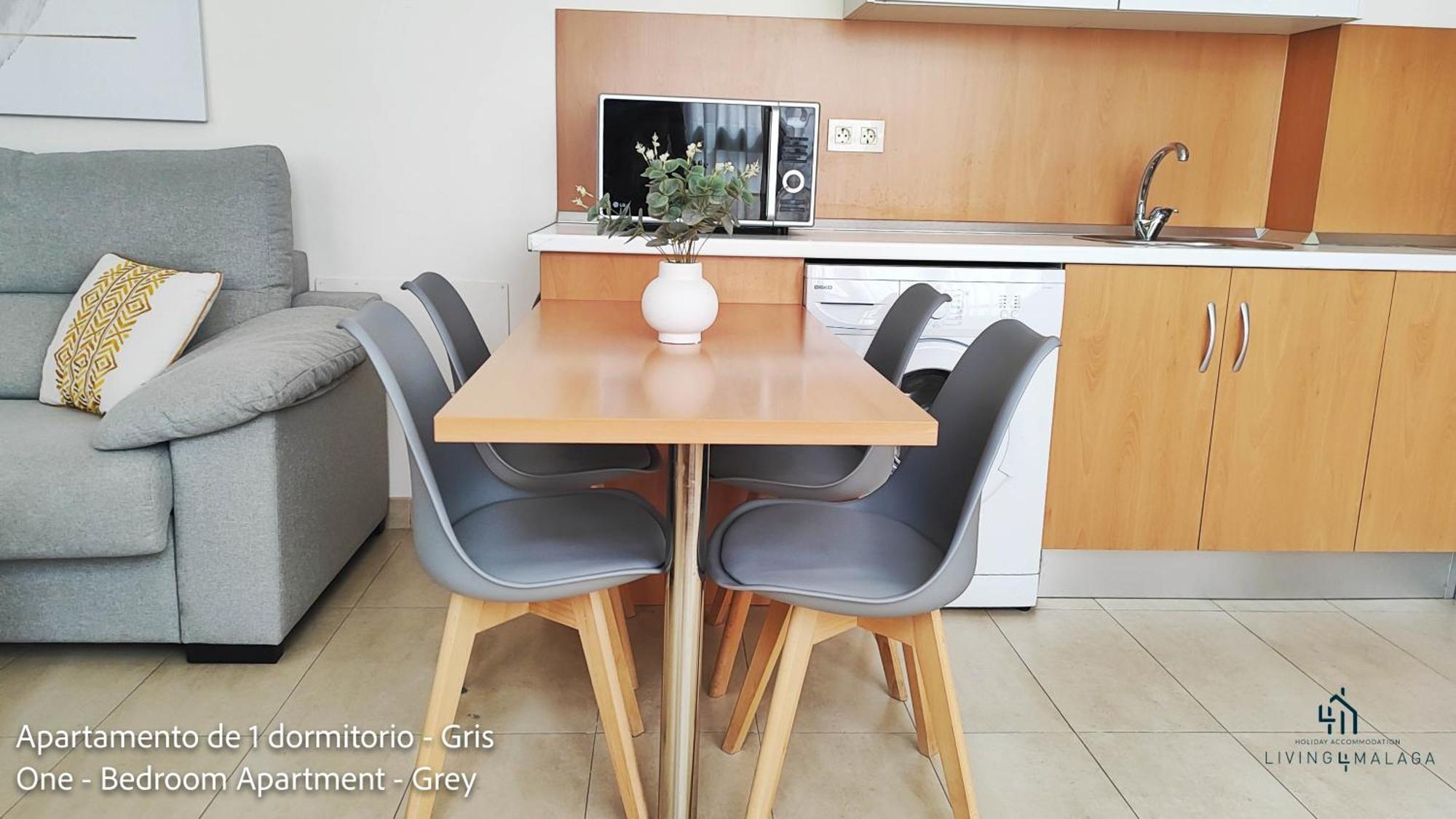 Apartment Living4malaga Superior *