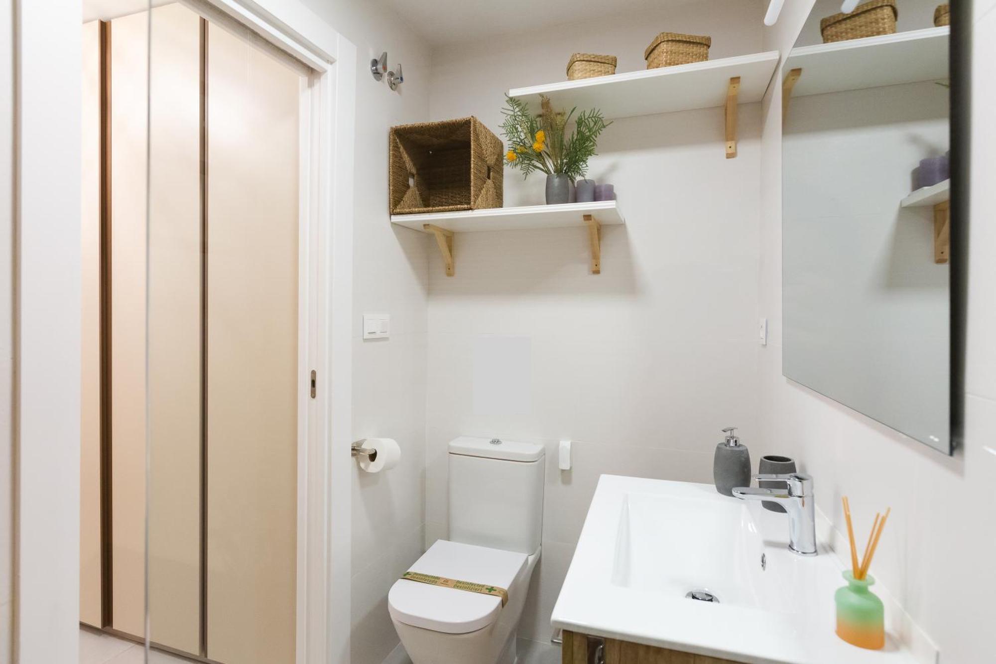 Apartment La Goleta: In The District