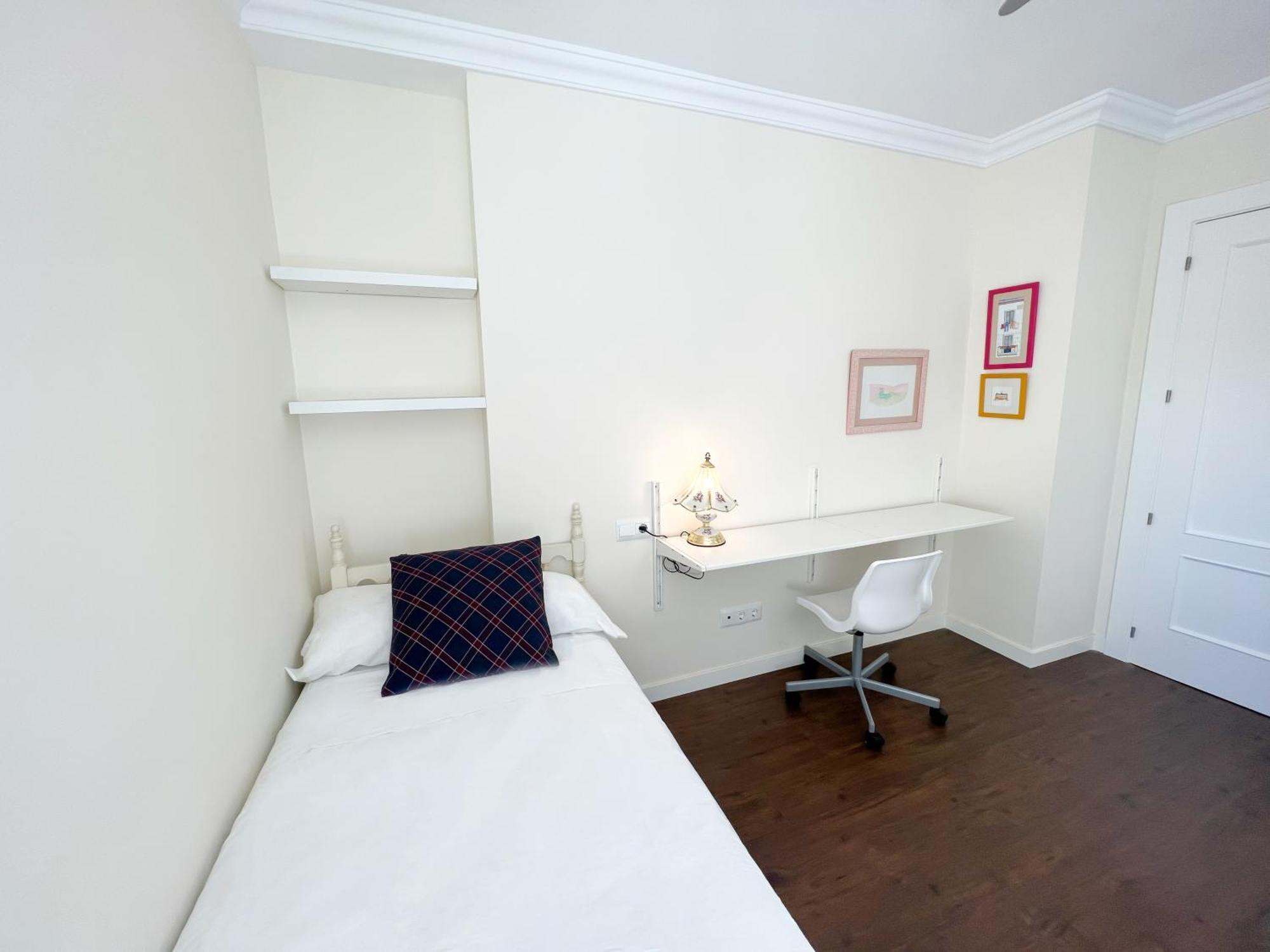 150 M From El Palo Beach, Apartment